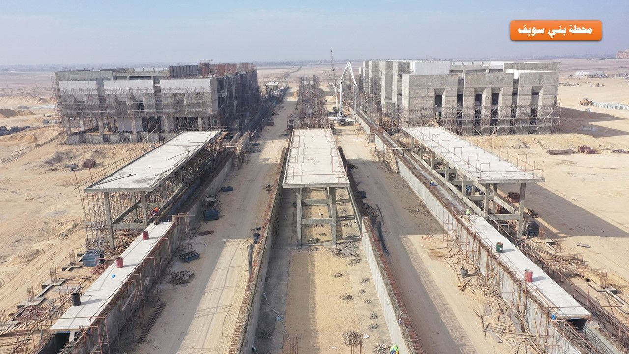 الوزير يتفقد محطات ومسار الخط الثاني من شبكة القطار السريع وكباري المزلقانات ومحاور النيل