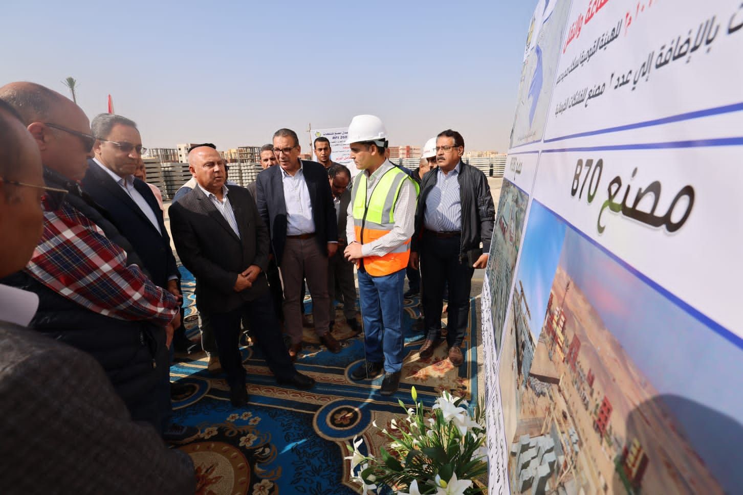 الوزير يتفقد محطات ومسار الخط الثاني من شبكة القطار السريع وكباري المزلقانات ومحاور النيل