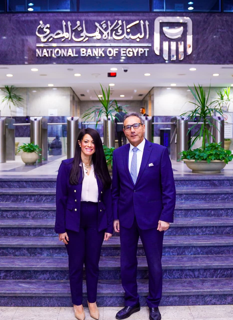 توقيع اتفاقية تمويل بين البنك الأوروبي والبنك الأهلي 