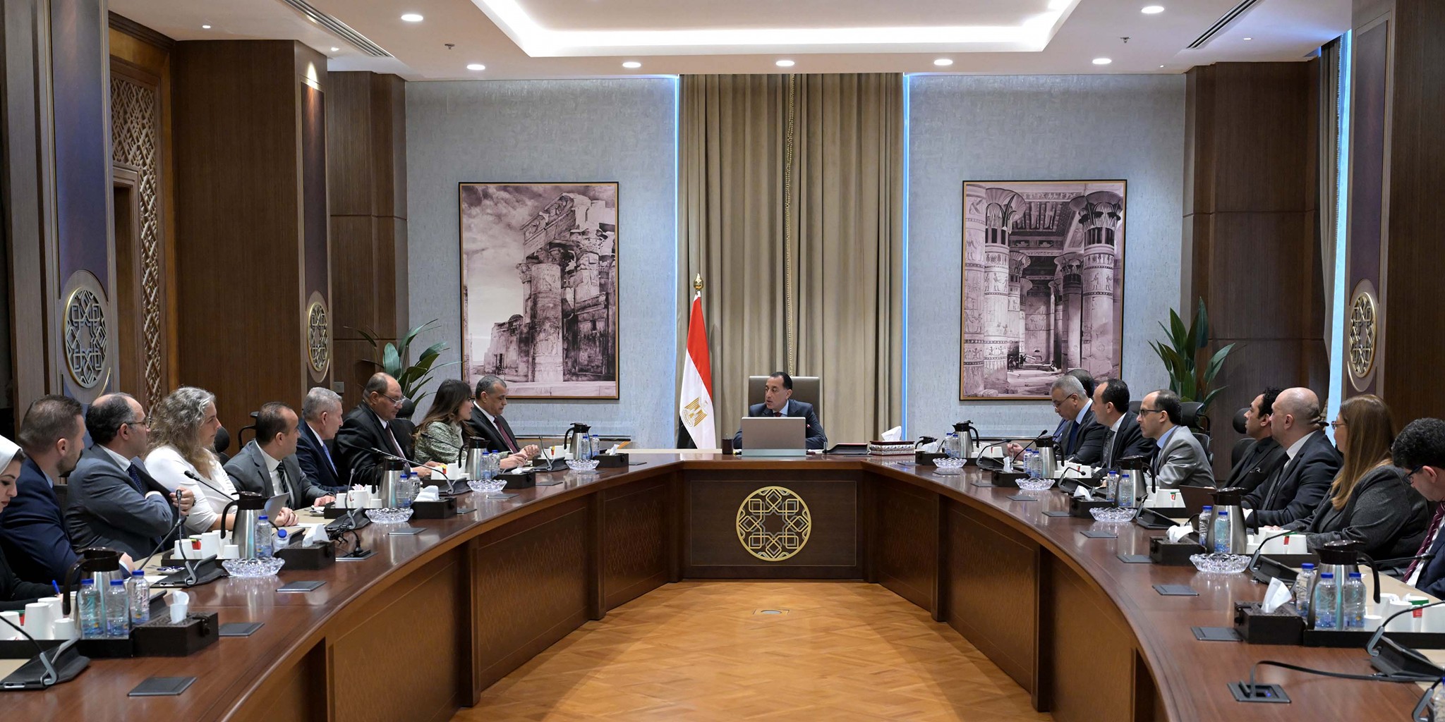 مدبولي يتابع موقف تنفيذ تطوير حديقتي الحيوان والأورمان