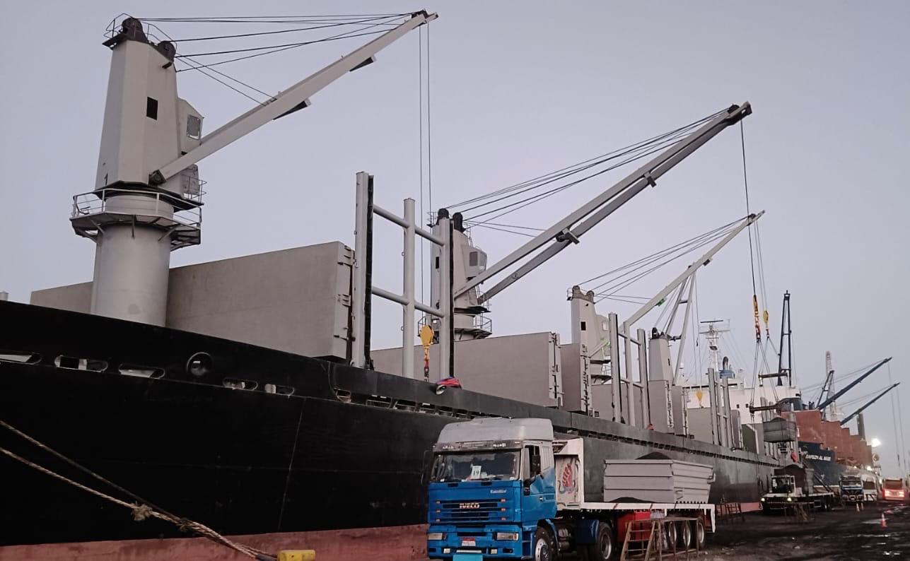 تصدير أول شحنة من إنتاج شركة الأنود الكربونية