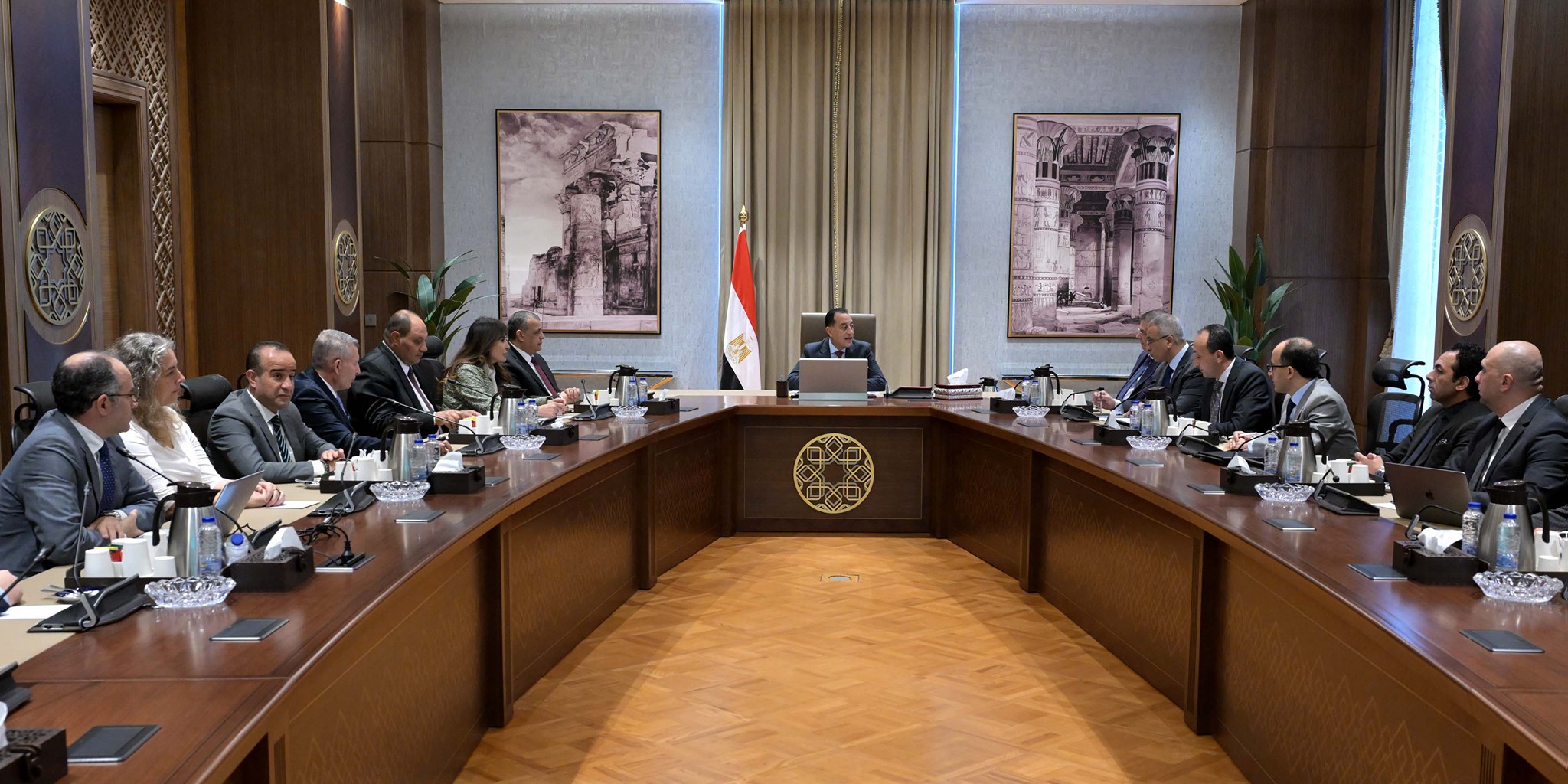 مدبولي يتابع موقف تنفيذ تطوير حديقتي الحيوان والأورمان