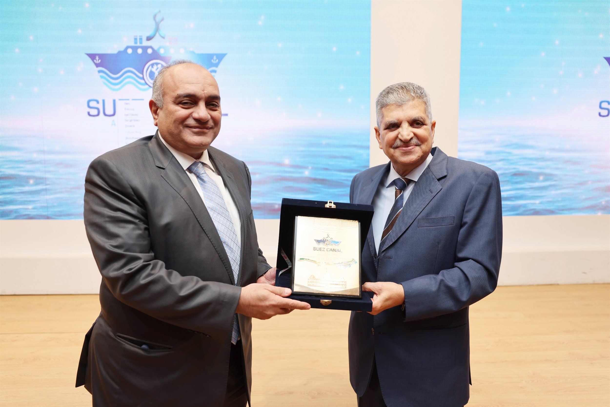 الفريق أسامة ربيع يلتقي ياسر صبحي نائب وزير المالية للسياسات المالية 