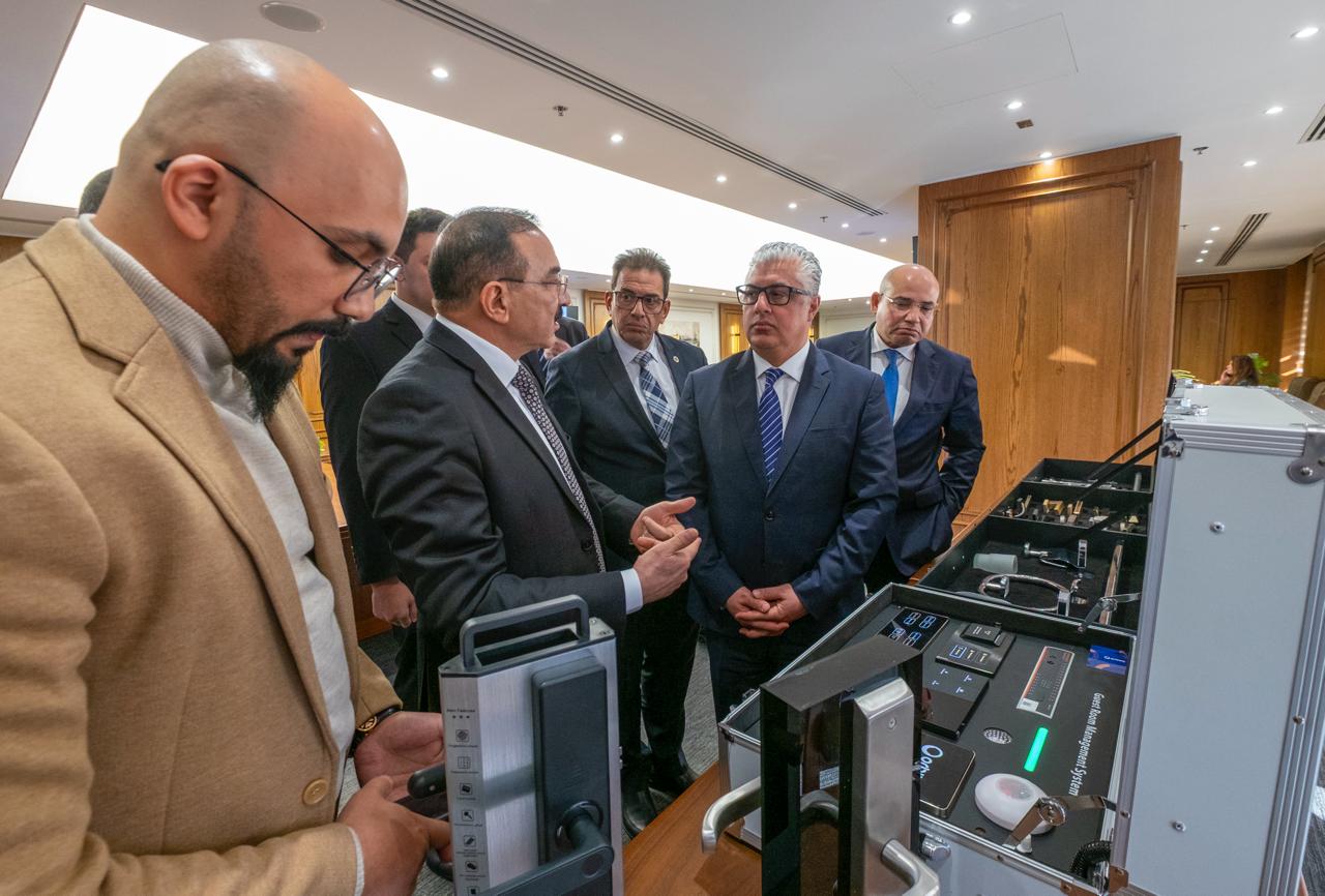 رئيس اقتصادية قناة السويس يشهد توقيع عقد إنشاء مصنع مساعي – MIFRA بالسخنة