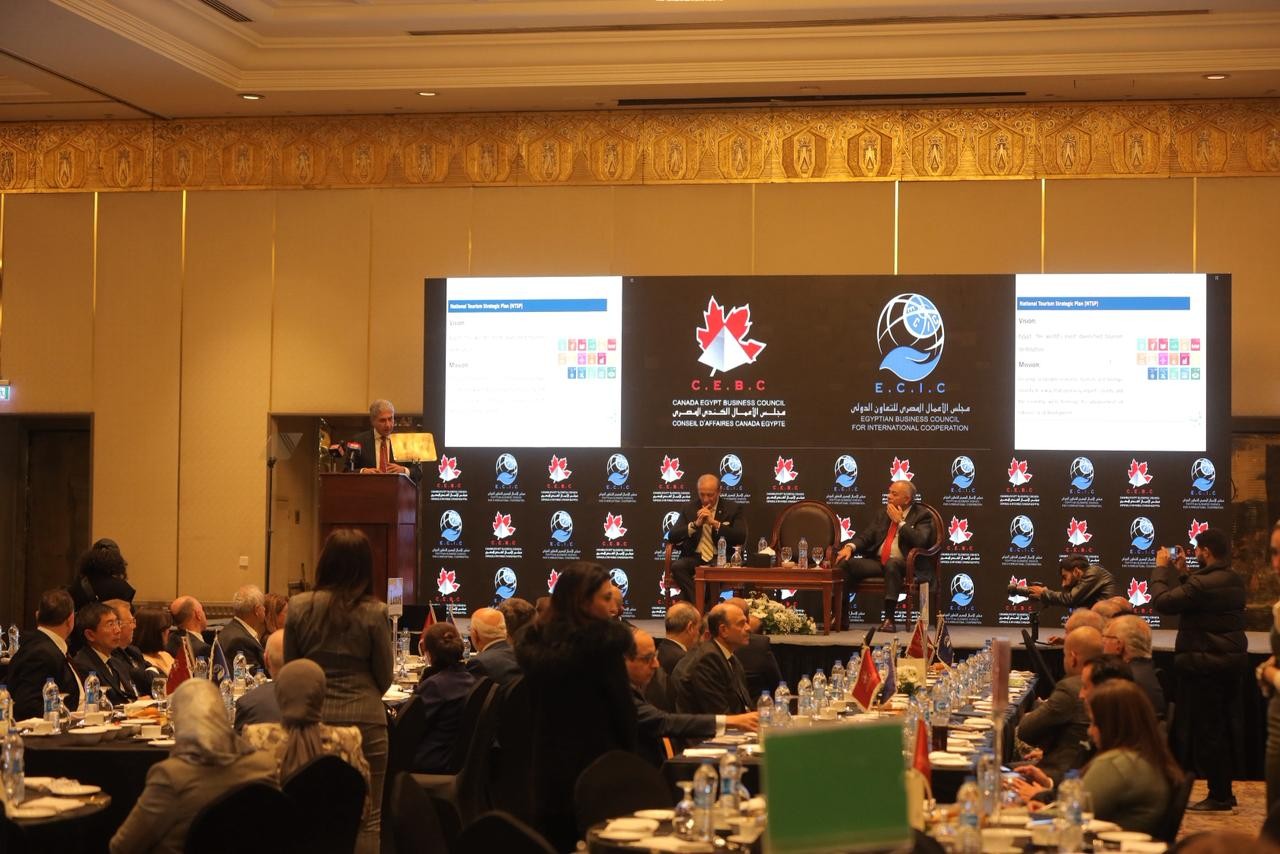 وزير السياحة والآثار يُشارك كمُتحدث رئيسي في ندوة مجلس الأعمال الكندي المصري