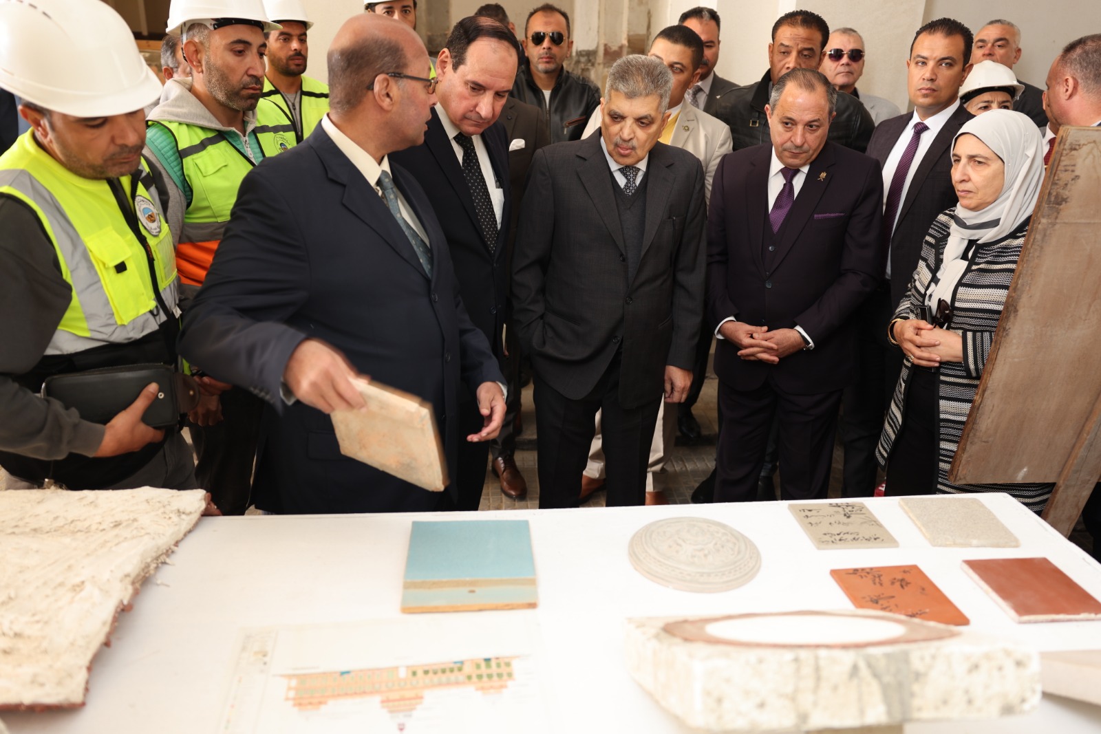 أسامة ربيع ومحافظ بورسعيد يتفقدان بعض المشروعات بالمحافظة