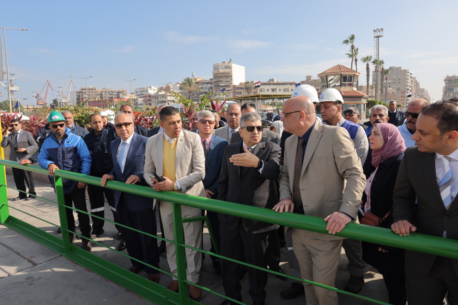 أسامة ربيع ومحافظ بورسعيد يتفقدان بعض المشروعات بالمحافظة