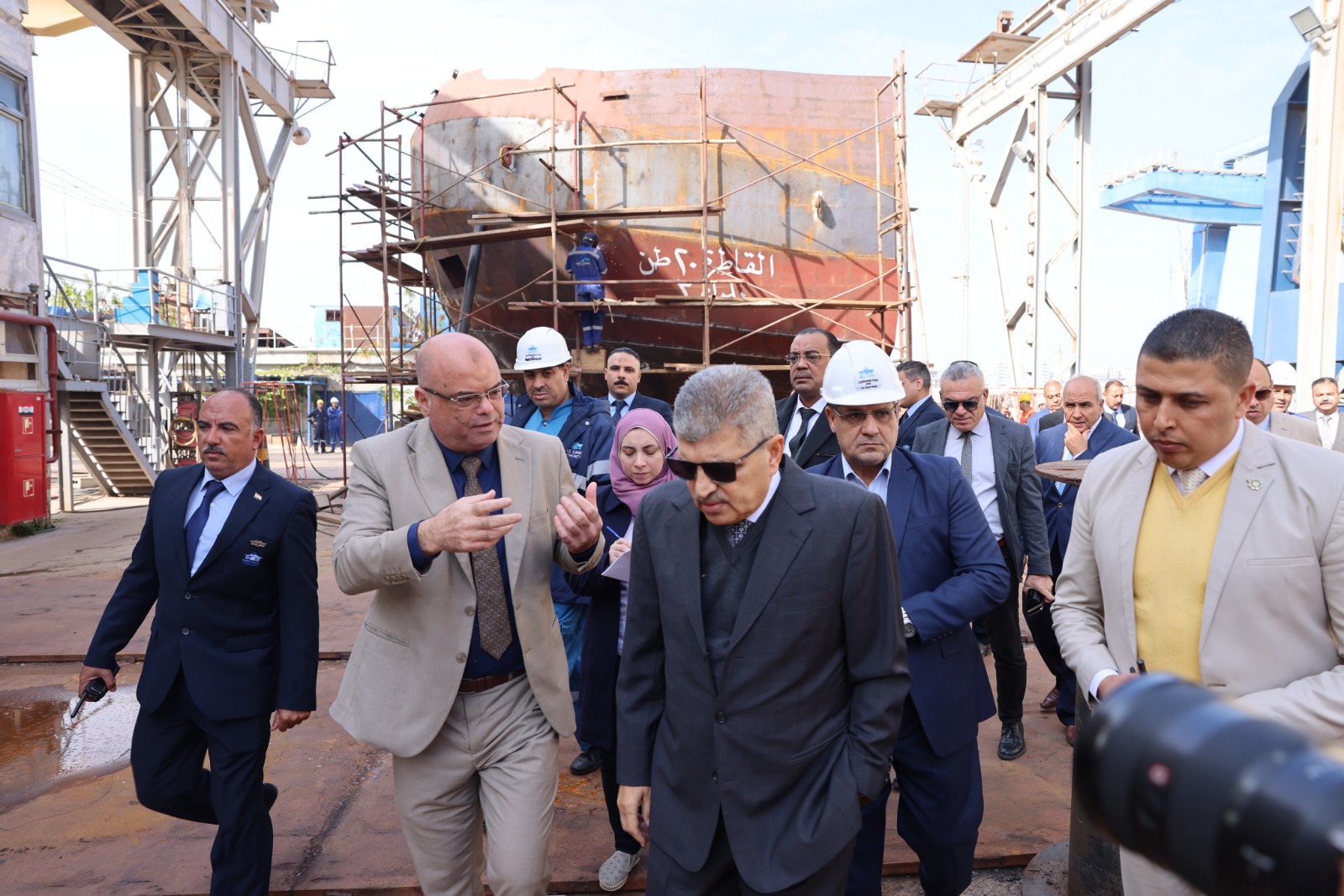 أسامة ربيع ومحافظ بورسعيد يتفقدان بعض المشروعات بالمحافظة