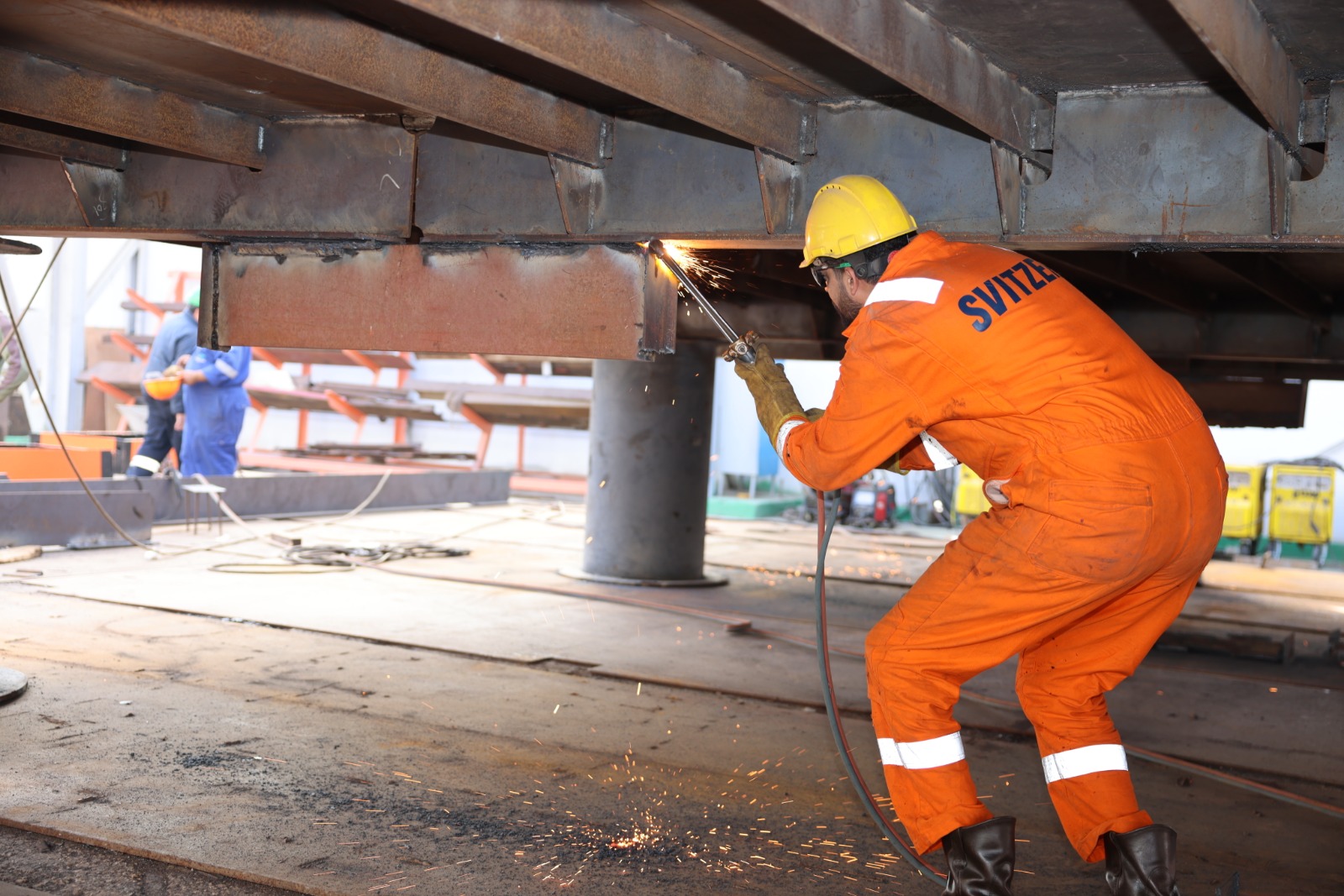 أسامة ربيع ومحافظ بورسعيد يتفقدان بعض المشروعات بالمحافظة