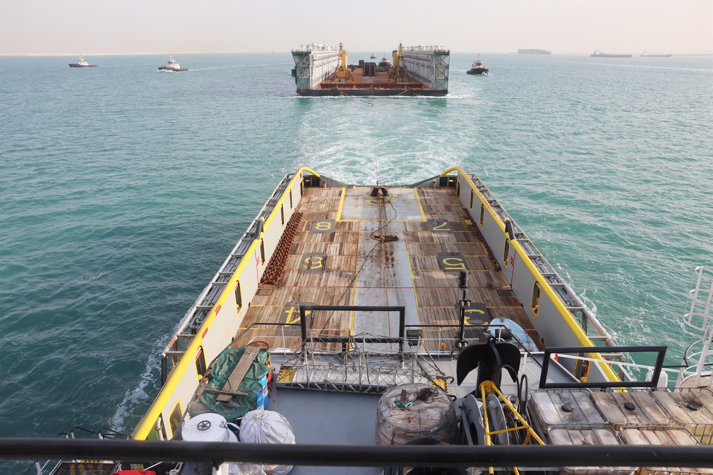 نجاح عملية عبور الحوض العائم GREEN DOCK 3 
