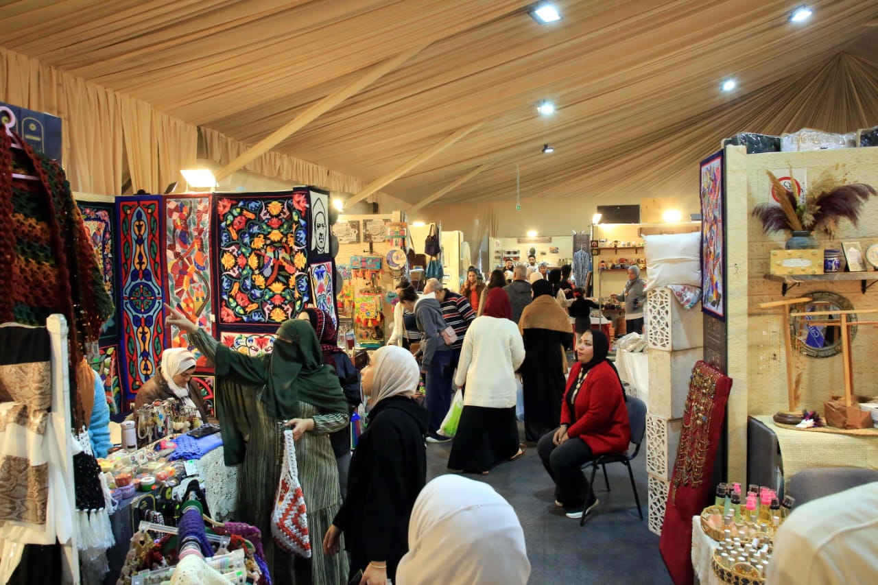 جهاز تنمية المشروعات يفتتح المرحلة الثانية من معرض «تراثنا»