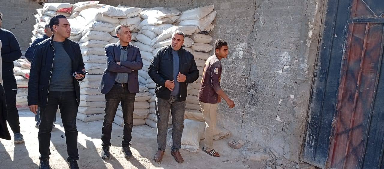 الزراعة تضبط مخزنًا غير مرخص لتهريب الأسمدة