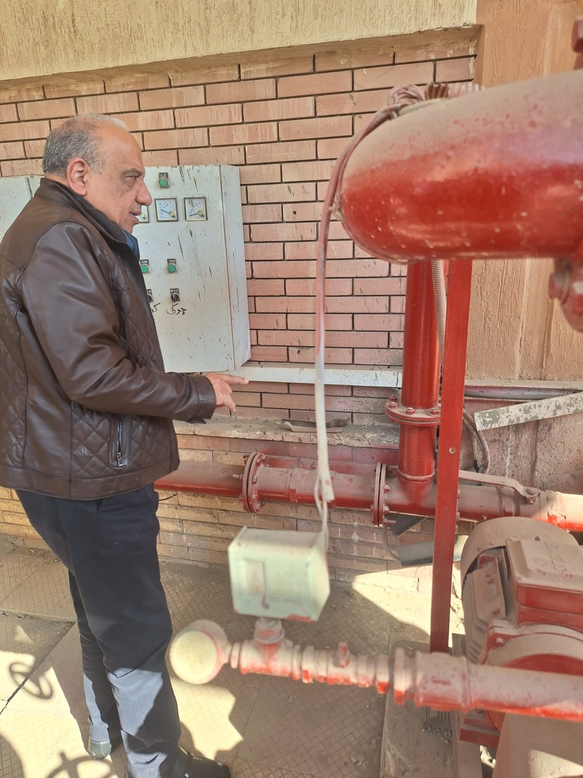 وزير الكهرباء يتفقد قطاع شبكات المدن الجديدة بمحافظة الشرقية