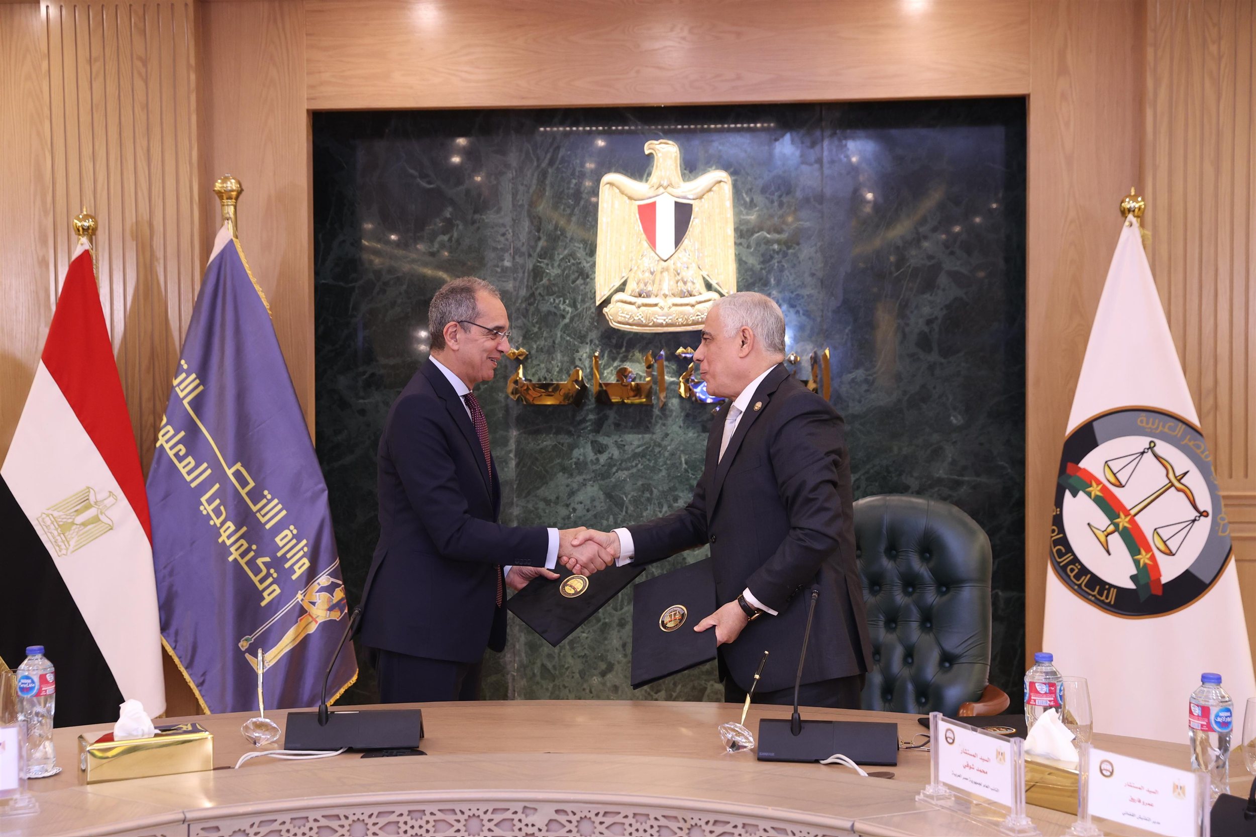 وزير الاتصالات والنائب العام يوقعان بروتوكول تعاون