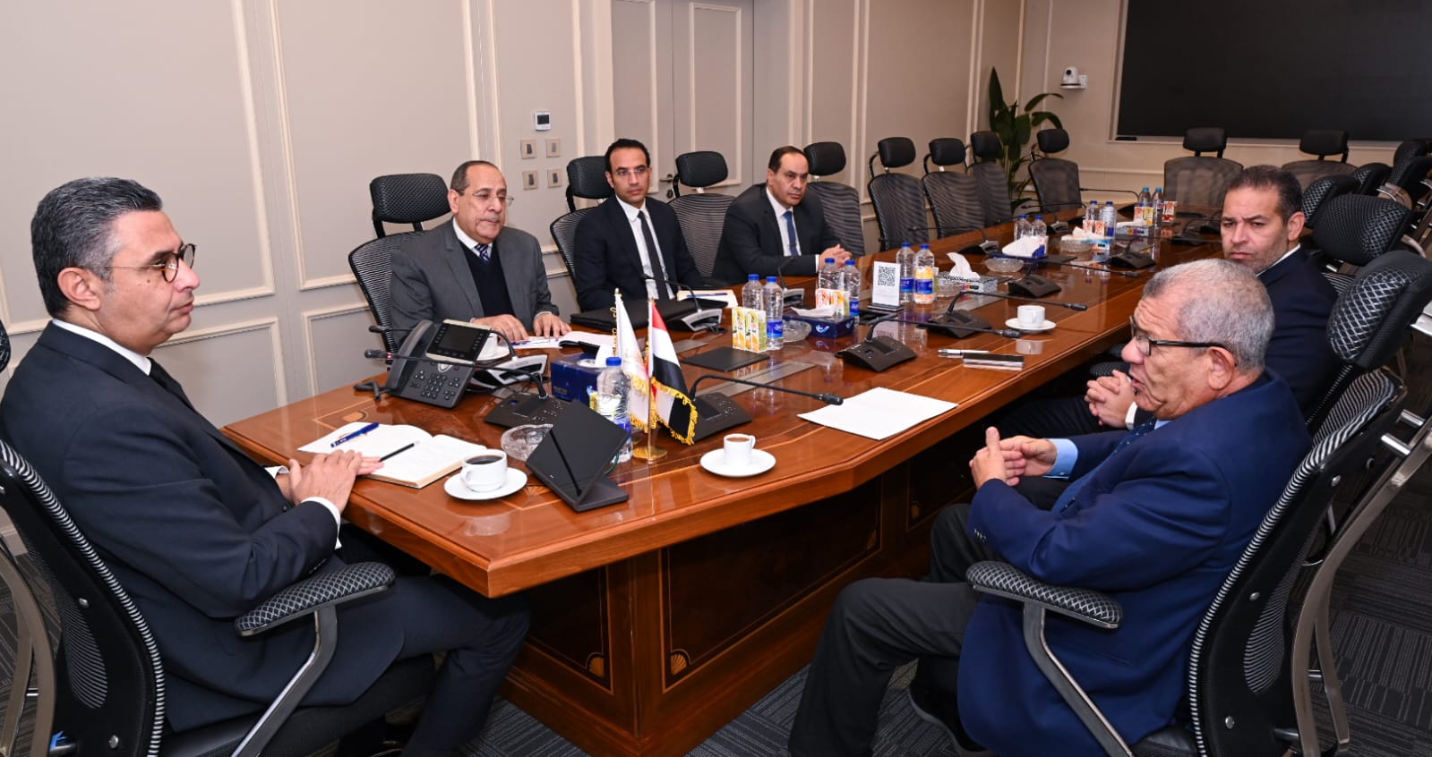 وزير التموين يجتمع مع رئيس شركة علام جروب