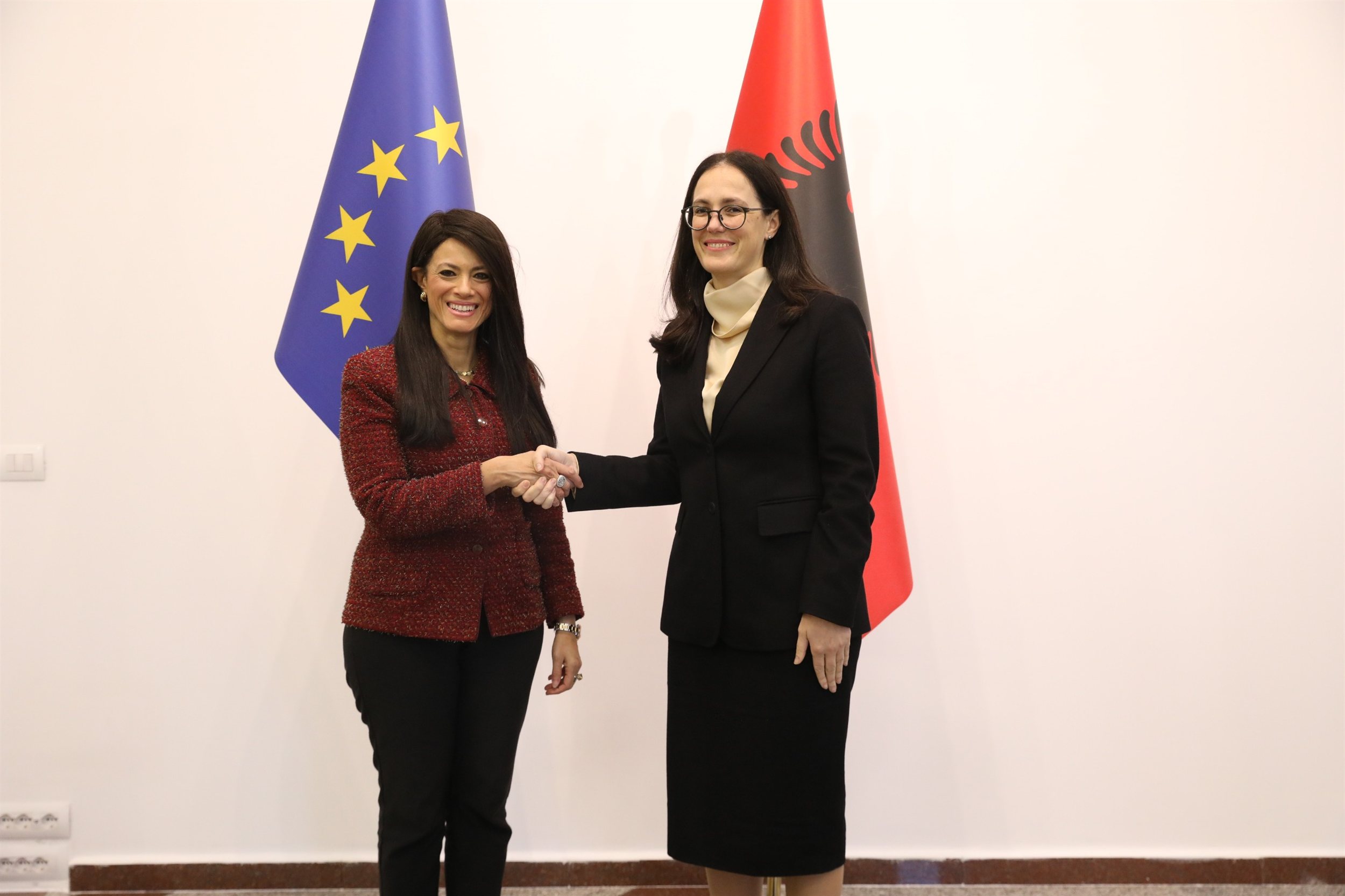 توقع مذكرتي تفاهم بين وزيرة التخطيط ونظيرتها الألبانية 