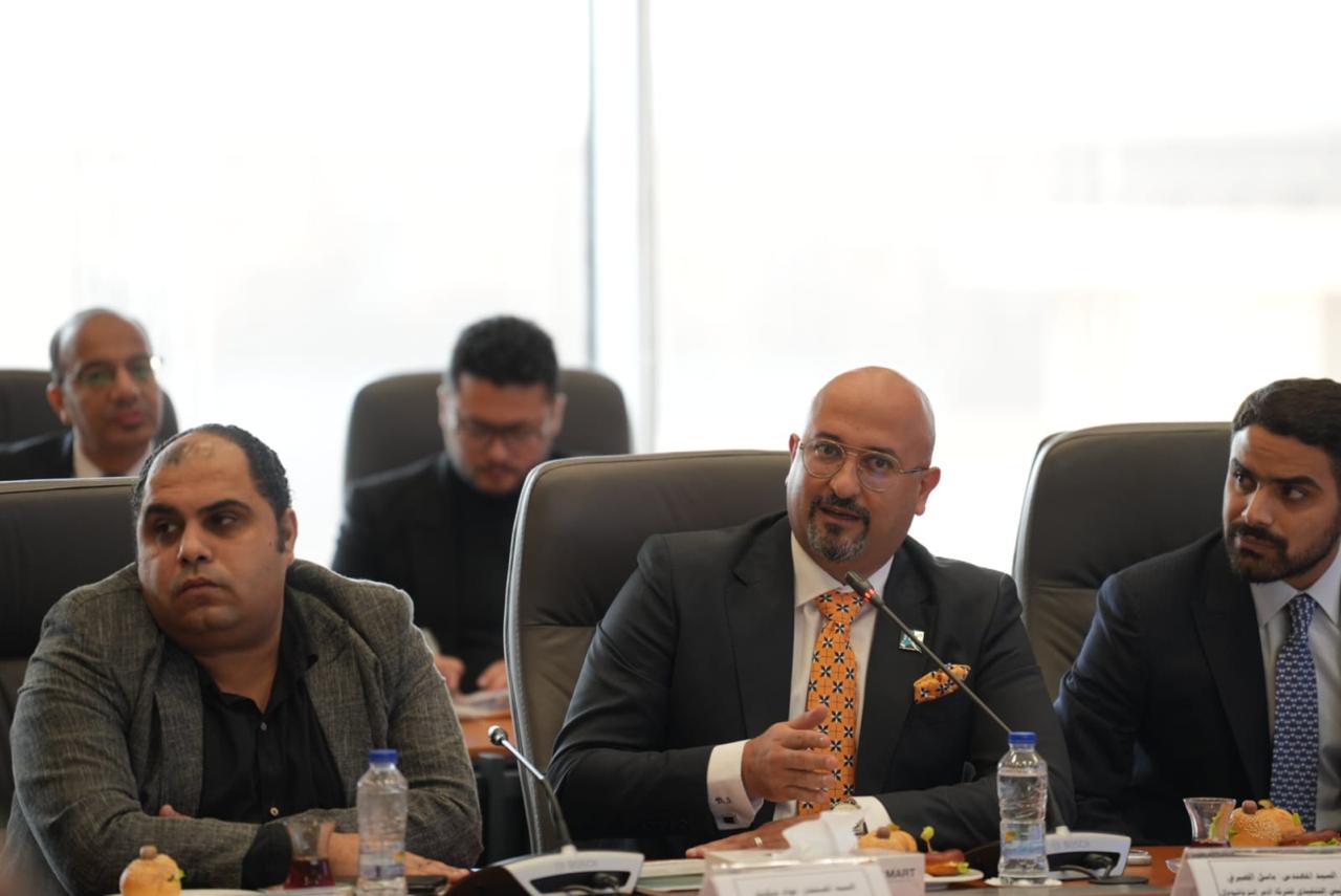 وزير المالية يرد على أسئلة مطورين عقاريين فى حوار صريح