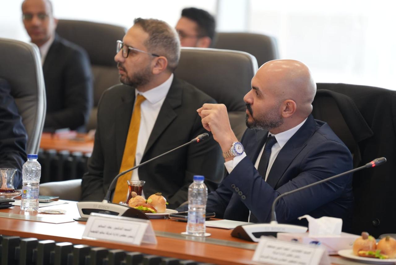 وزير المالية يرد على أسئلة مطورين عقاريين فى حوار صريح