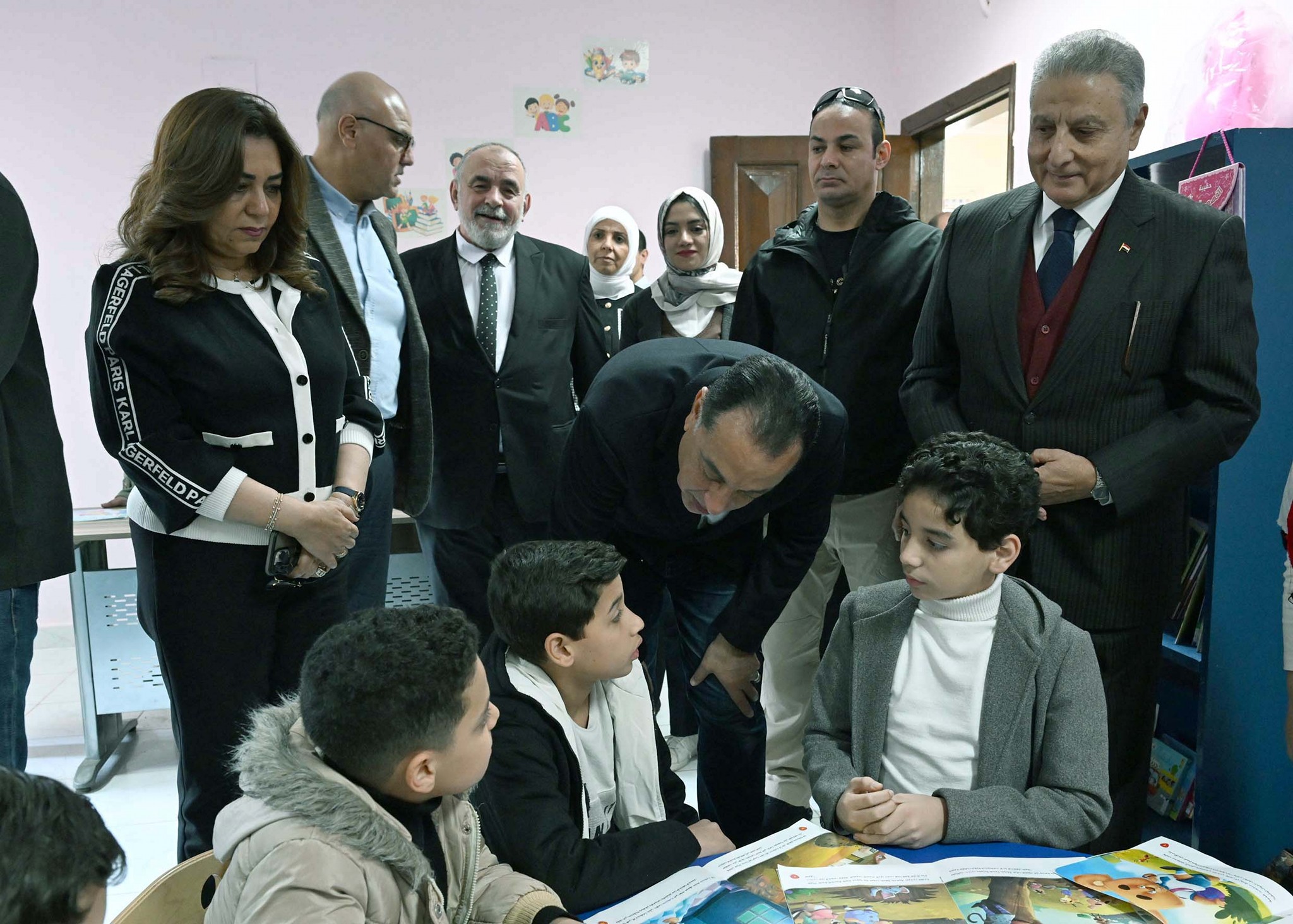 رئيس الوزراء يتفقد مكتبة مصر العامة بشبين القناطر
