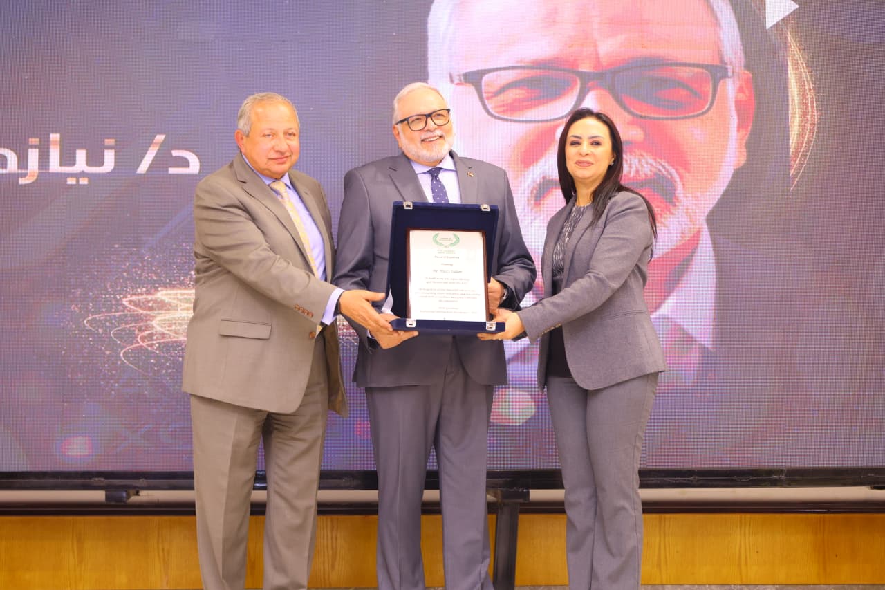 وزيرة التضامن تشهد احتفالية جمعية التطوير والتنمية