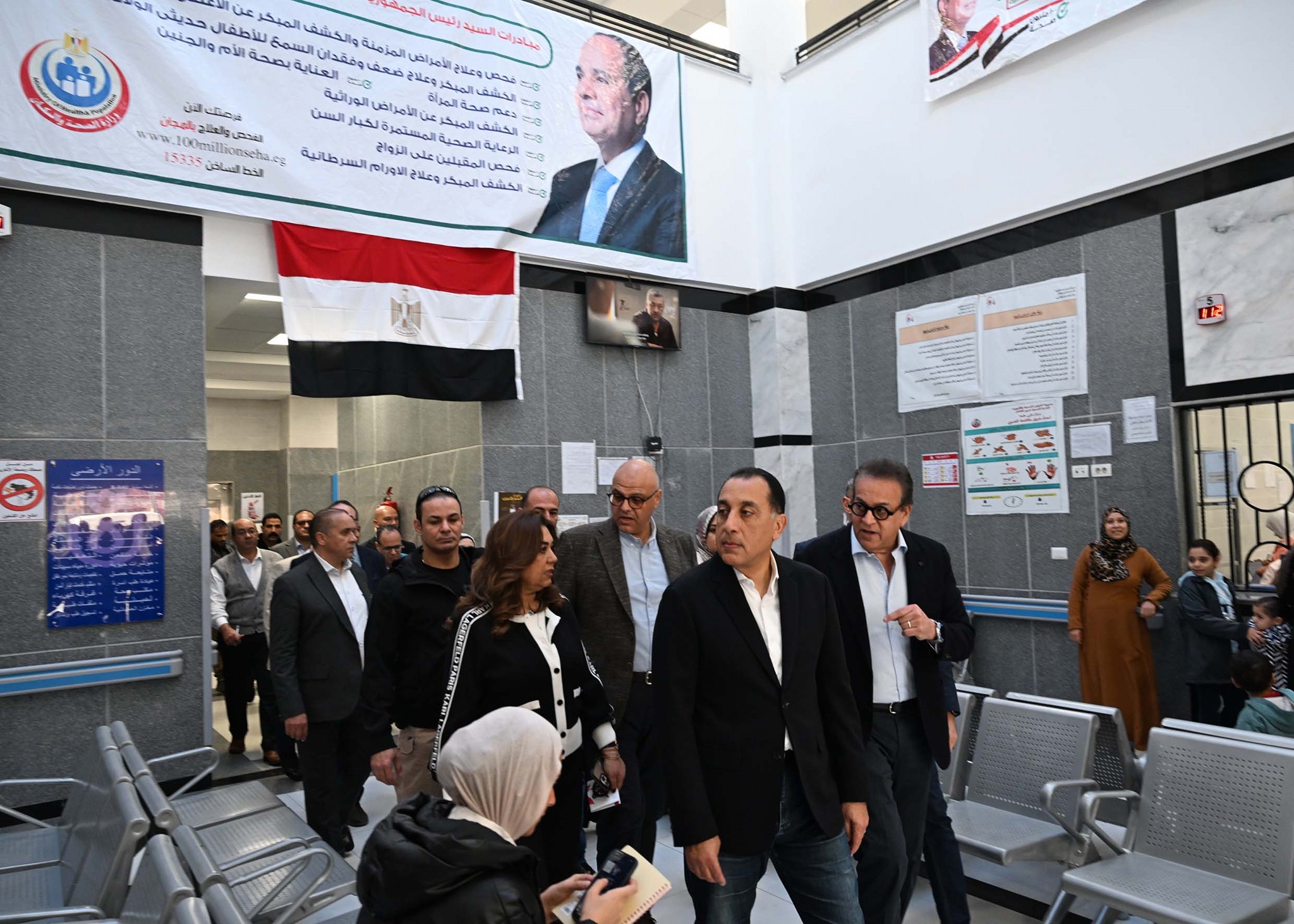 رئيس الوزراء يتفقد مركز طب الأسرة بطحانوب