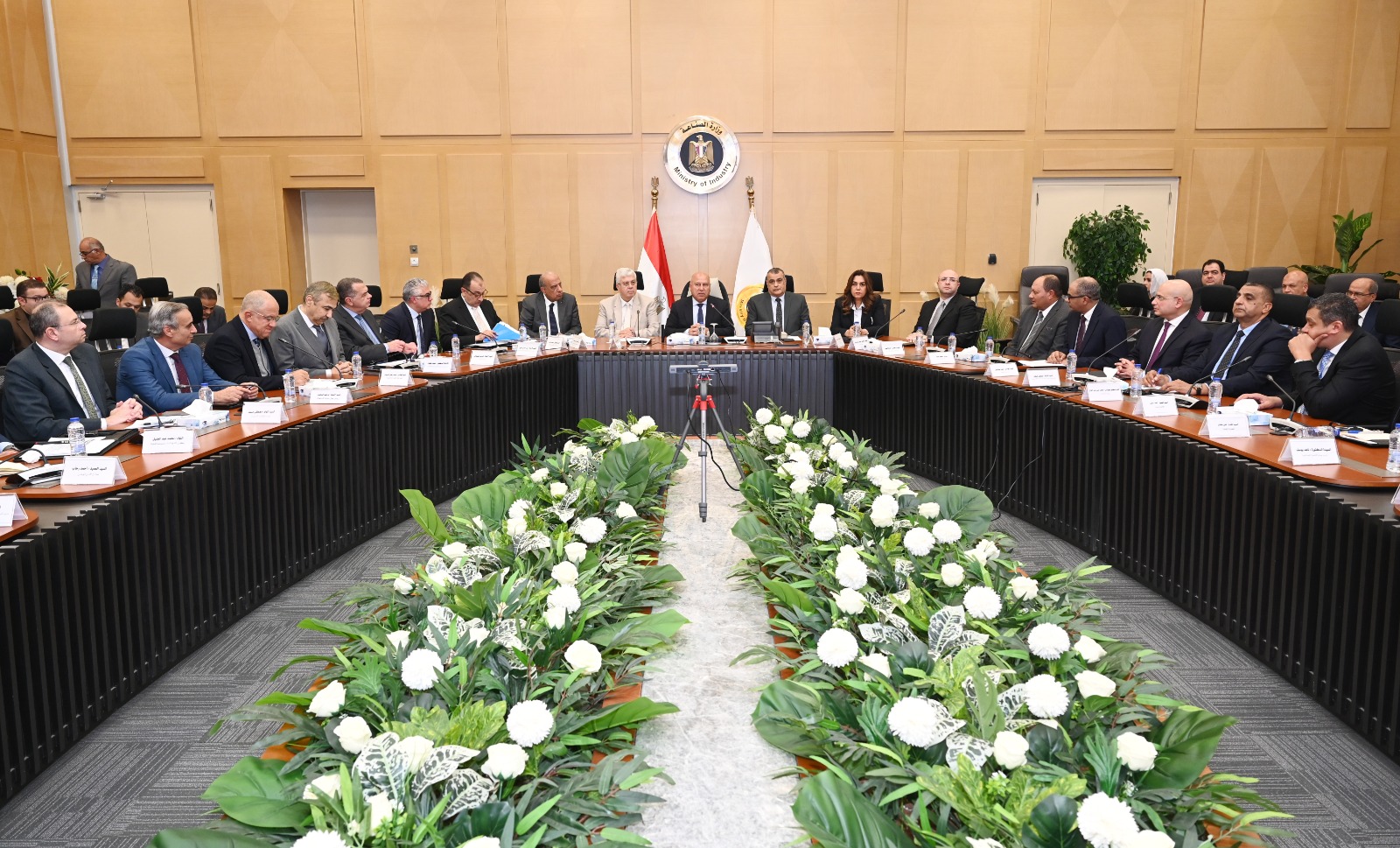 كامل الوزير يترأس الاجتماع السادس والثلاثين للمجموعة الوزارية للتنمية الصناعية
