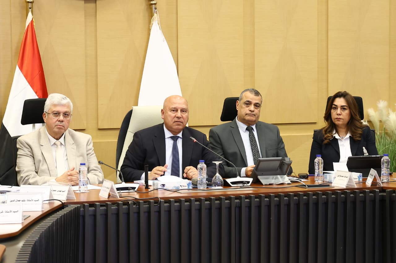 كامل الوزير يترأس الاجتماع السادس والثلاثين للمجموعة الوزارية للتنمية الصناعية