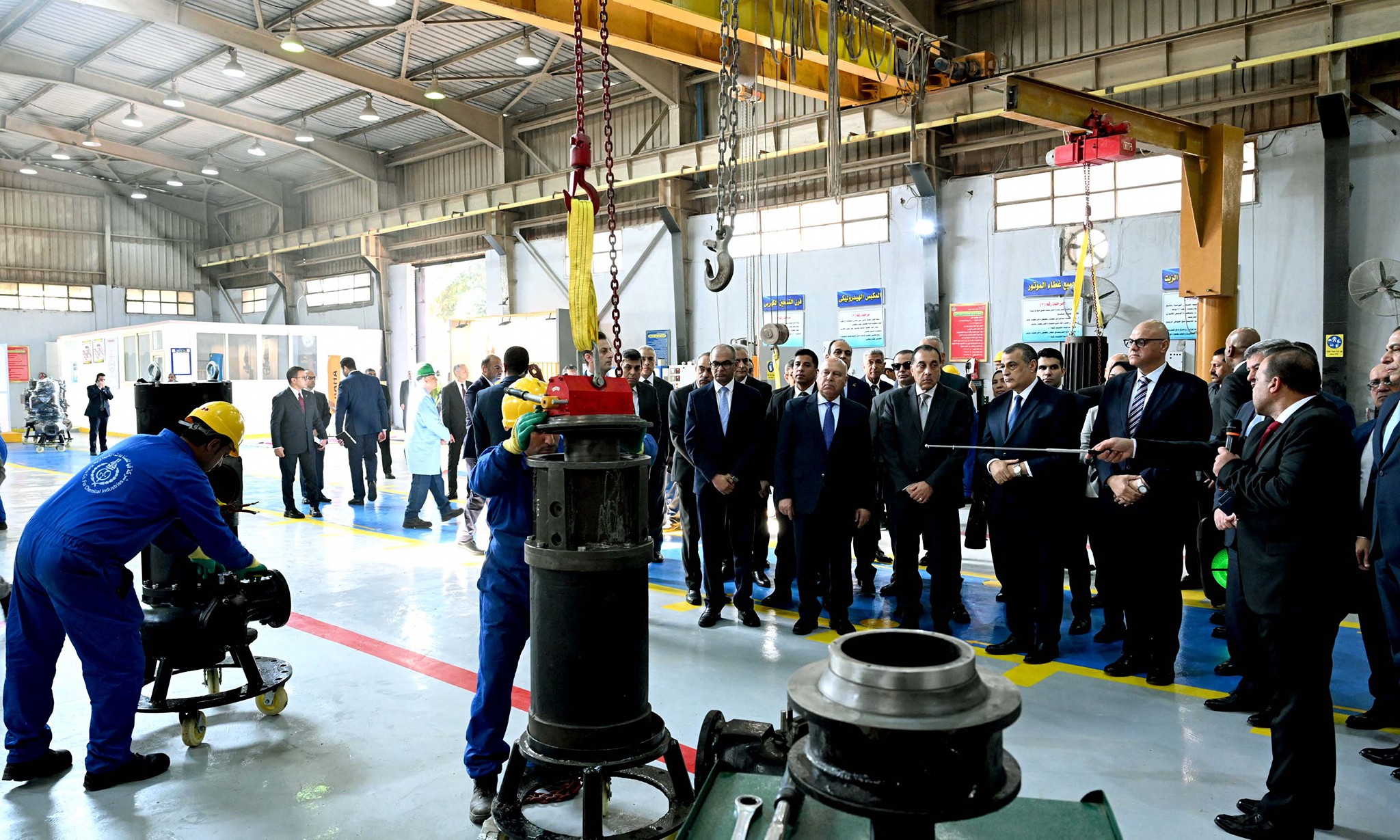 رئيس الوزراء يفتتح مصنع إنتاج الطلمبات الغاطسة