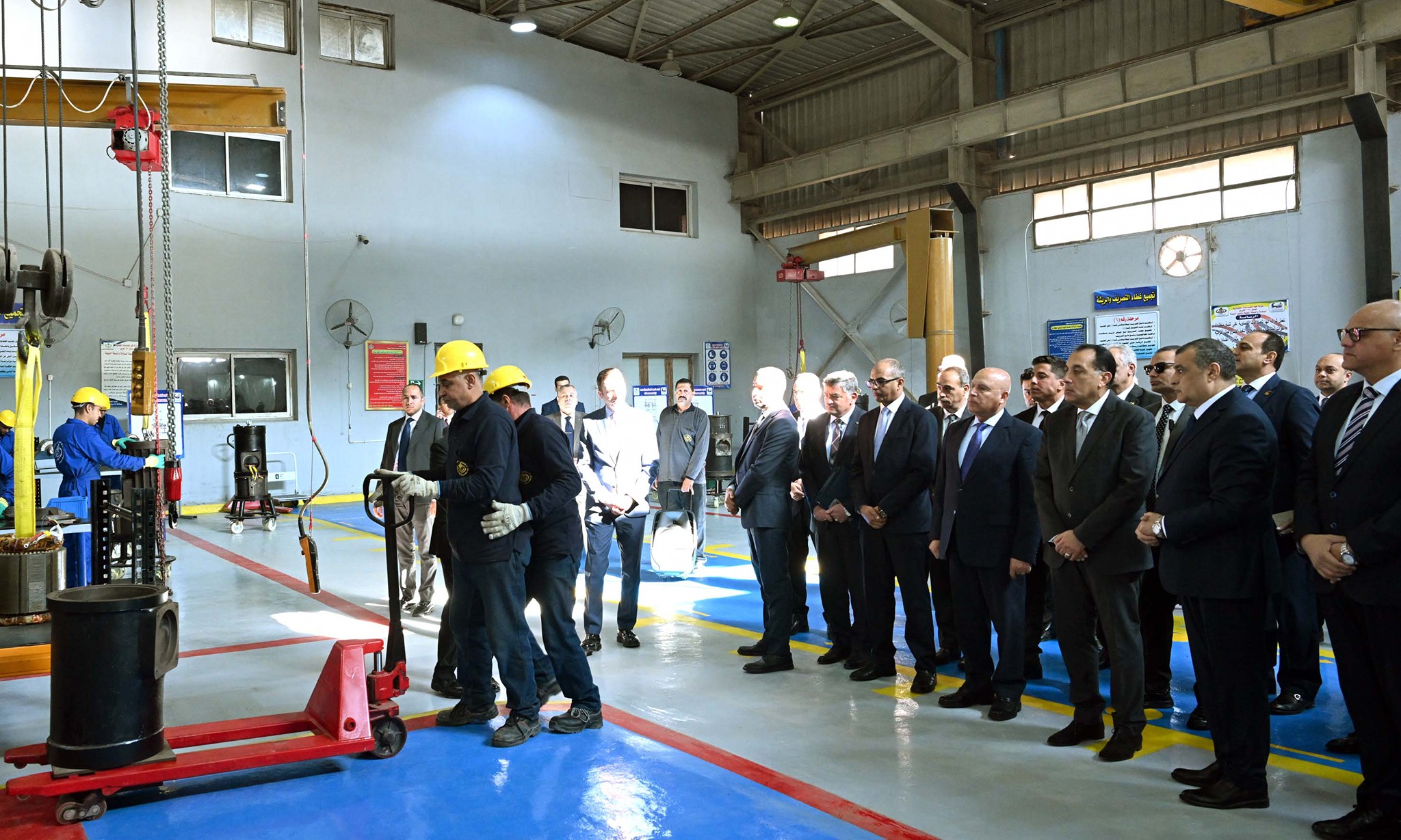 رئيس الوزراء يفتتح مصنع إنتاج الطلمبات الغاطسة