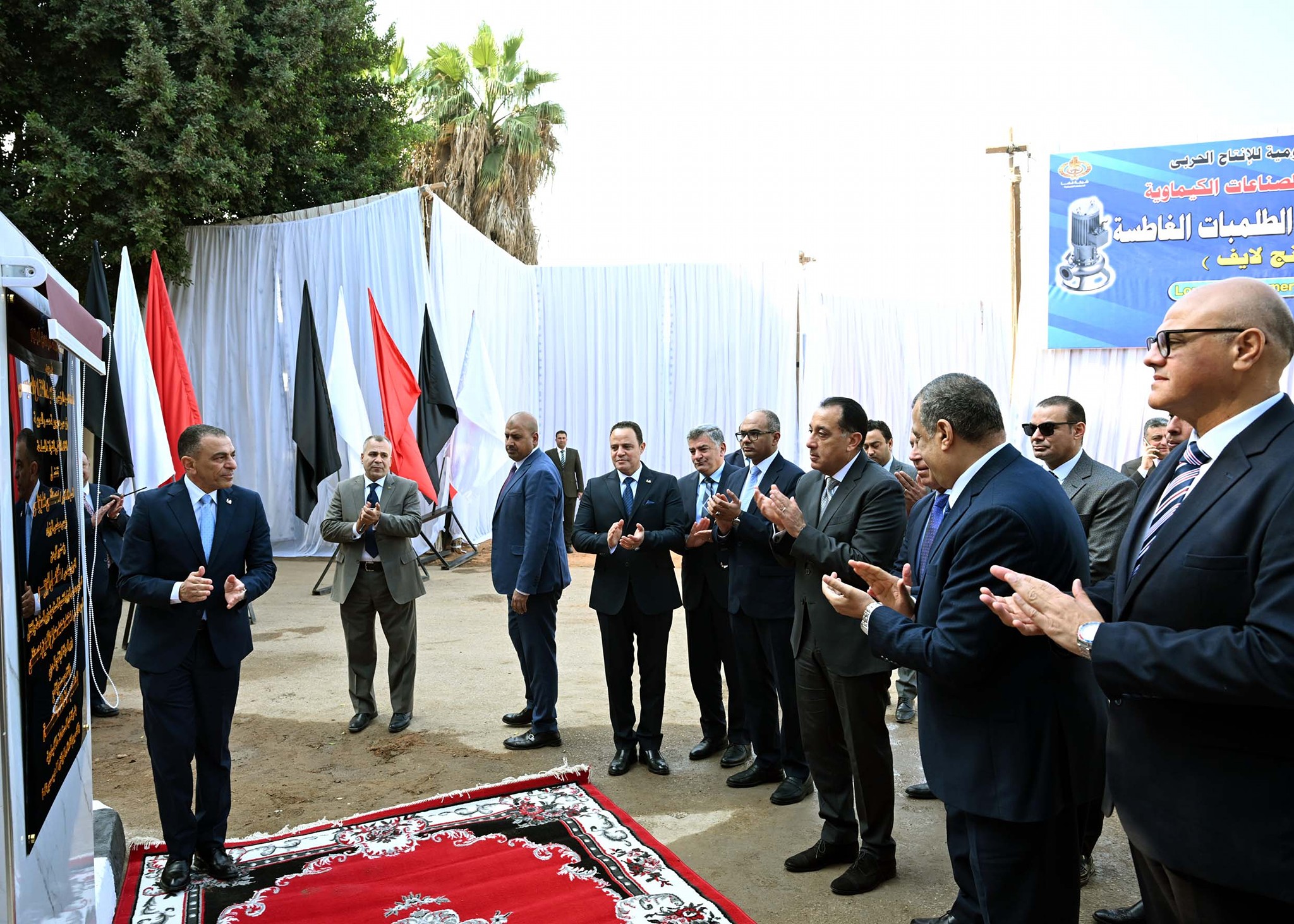 رئيس الوزراء يفتتح مصنع إنتاج الطلمبات الغاطسة