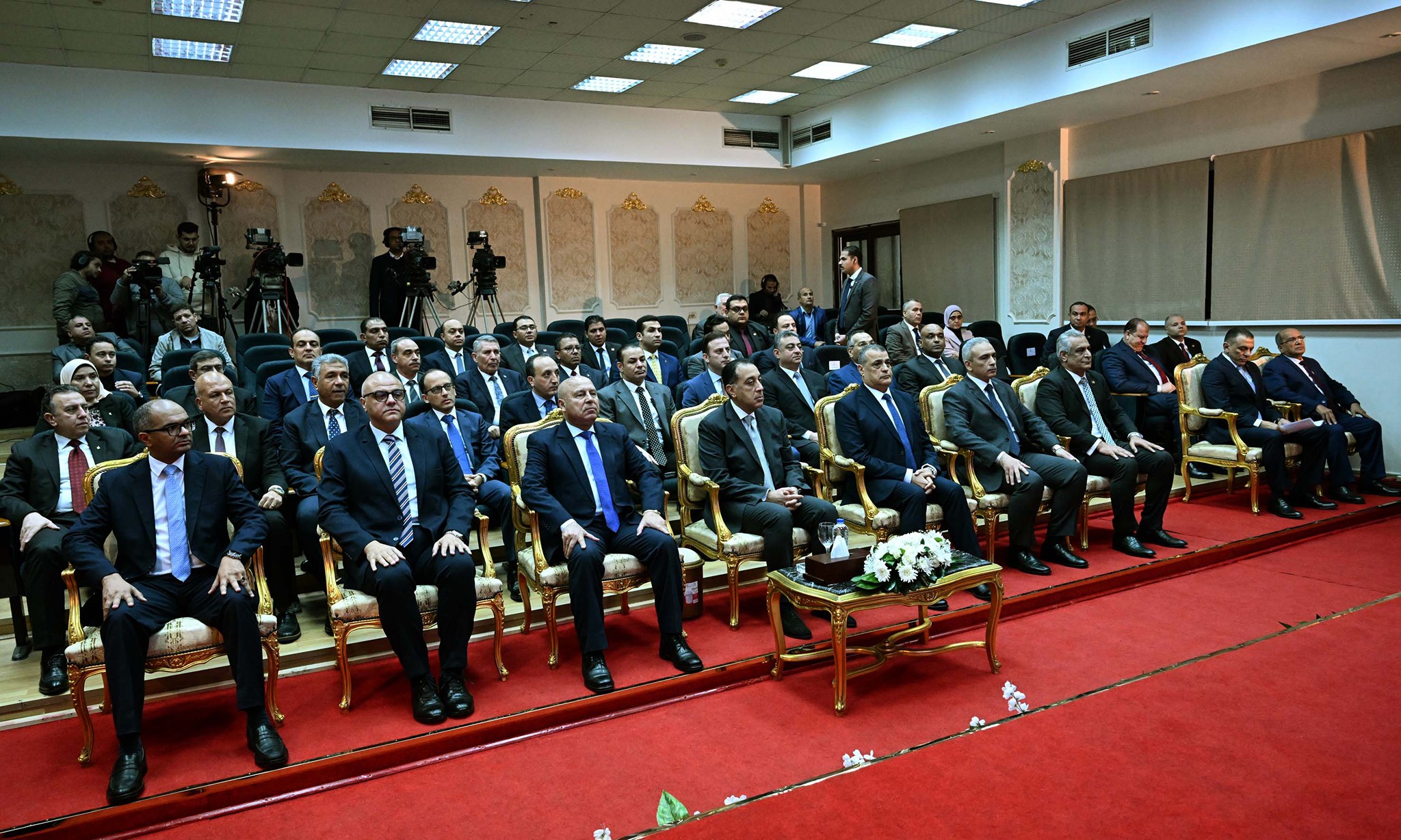 رئيس الوزراء يفتتح مصنع إنتاج الطلمبات الغاطسة