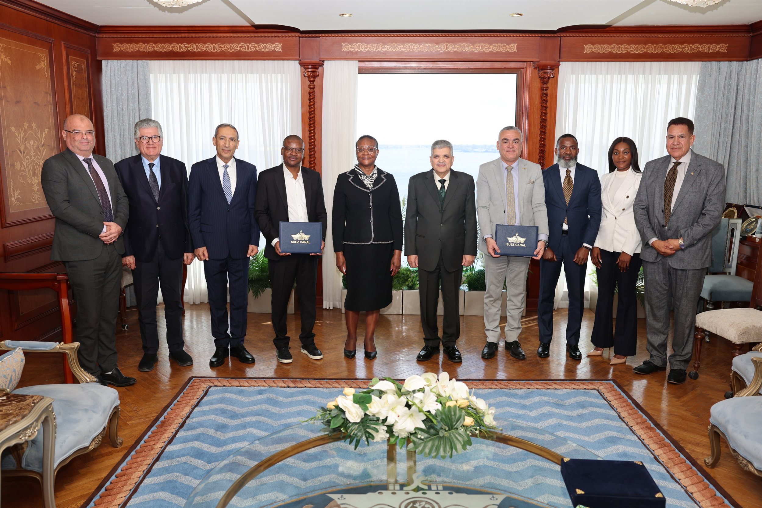 قناة السويس توقع مذكرة تفاهم مع هيئة الموانئ الناميبية