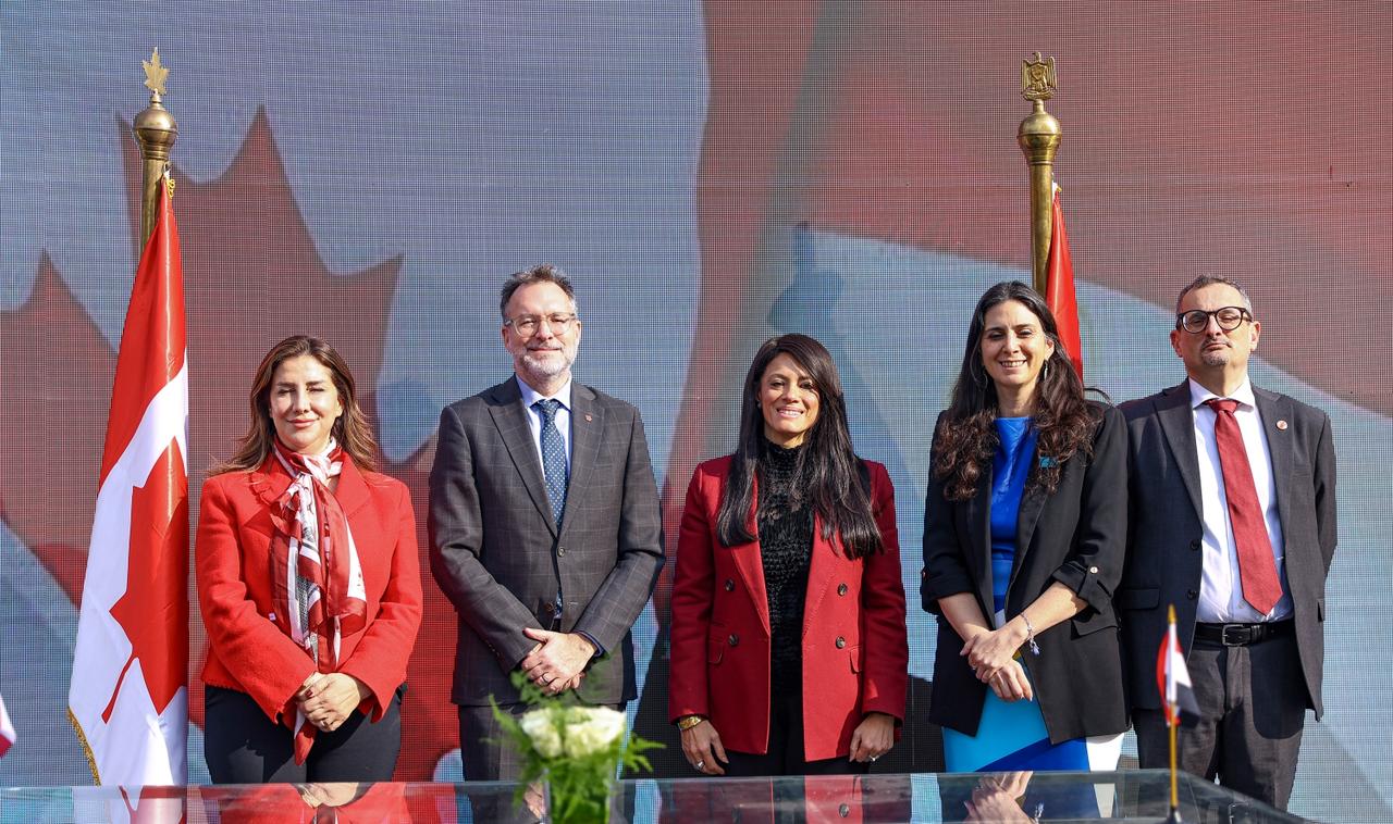 وزيرة التخطيط والسفير الكندي في مصر يوقّعان 3 مشروعات جديدة