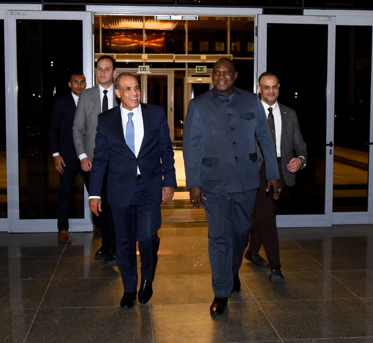 وزير الخارجية يلتقي وزير خارجية جامبيا