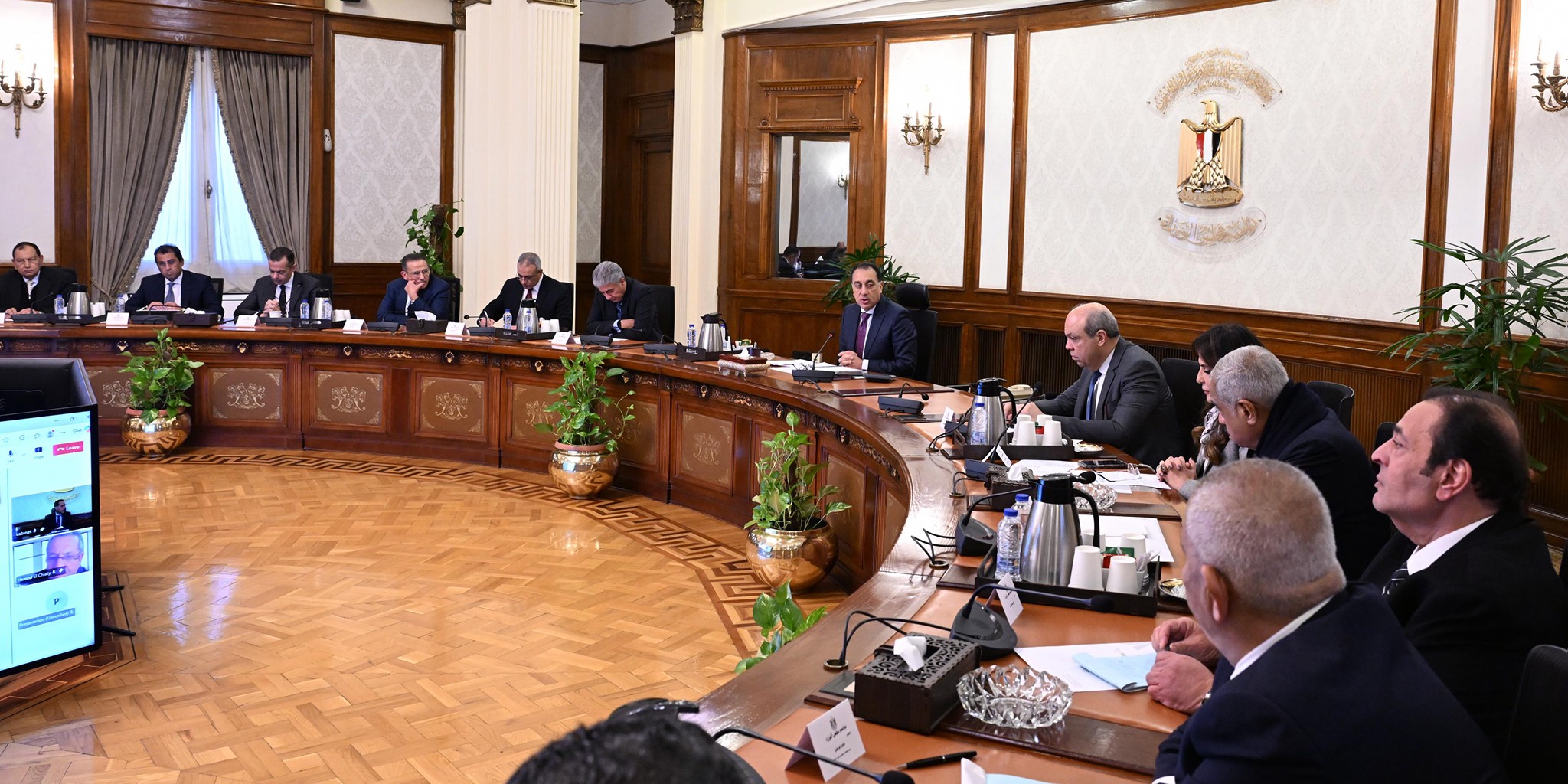 رئيس الوزراء يجتمع بأعضاء اللجنة الاستشارية لتطوير السياحة 