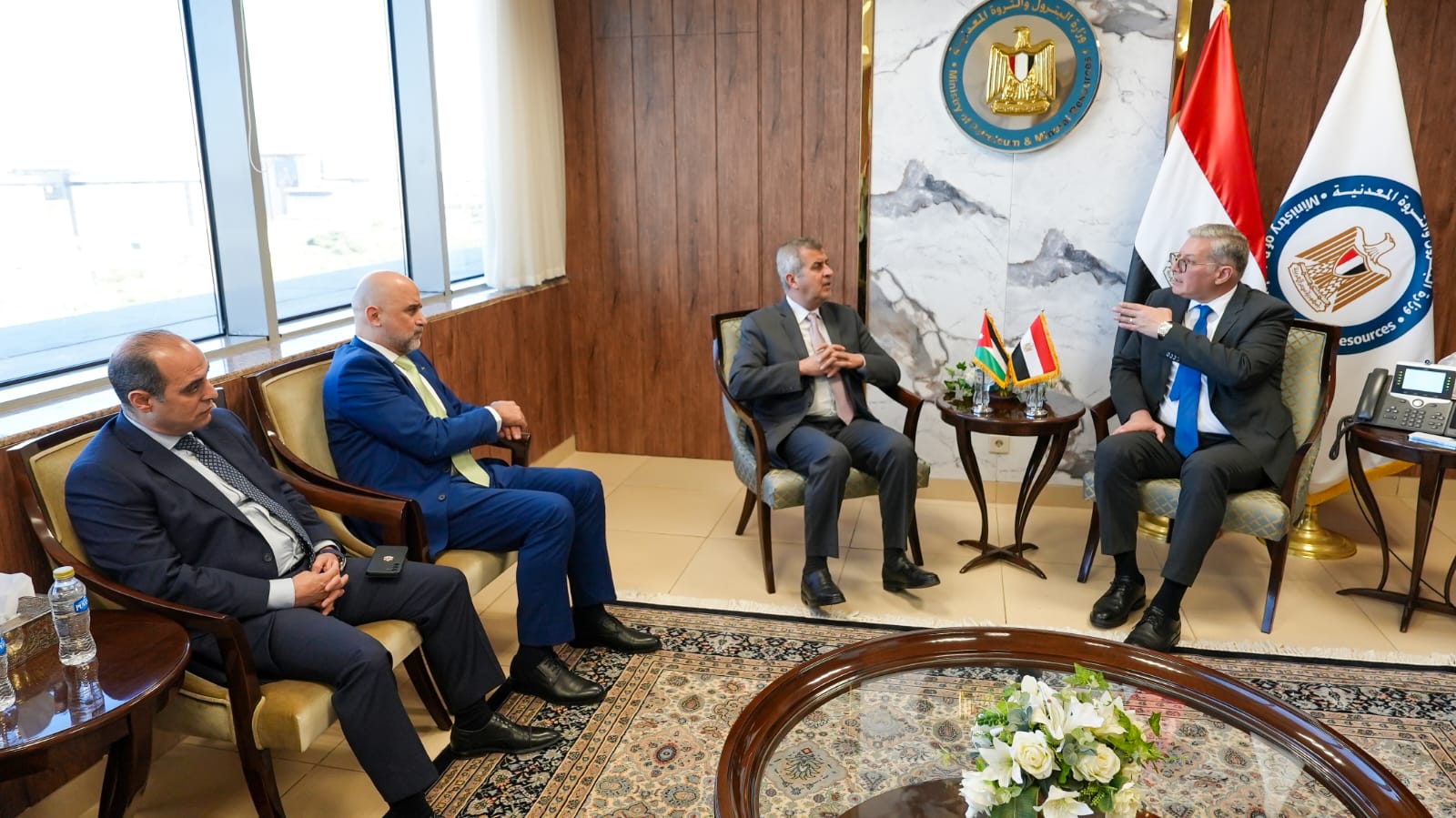وزير البترول يستقبل وزير الطاقة والثروة المعدنية الأردني