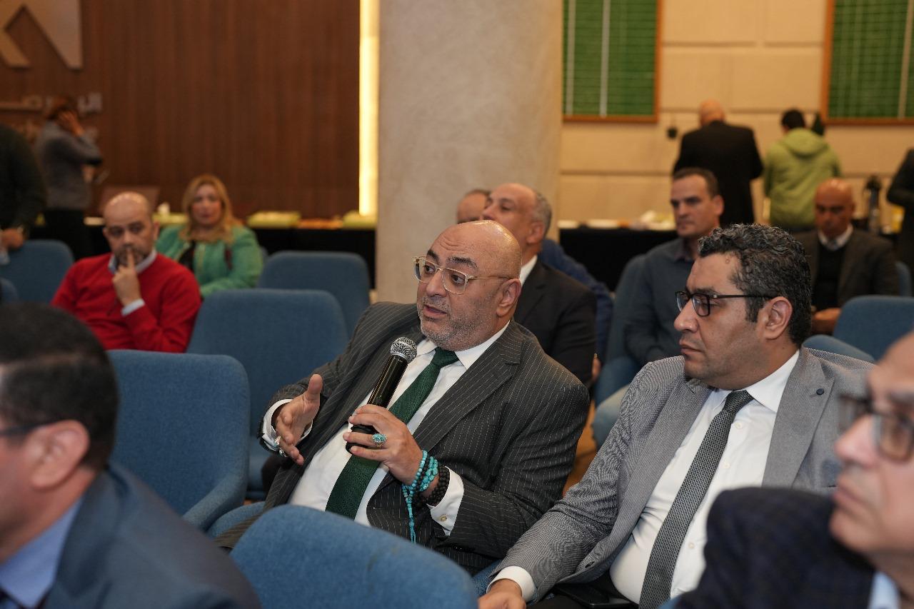 البورصة المصرية تبحث مع ممثلى «الرقابة المالية» و شركات السمسرة مقترح مد ساعات التداول