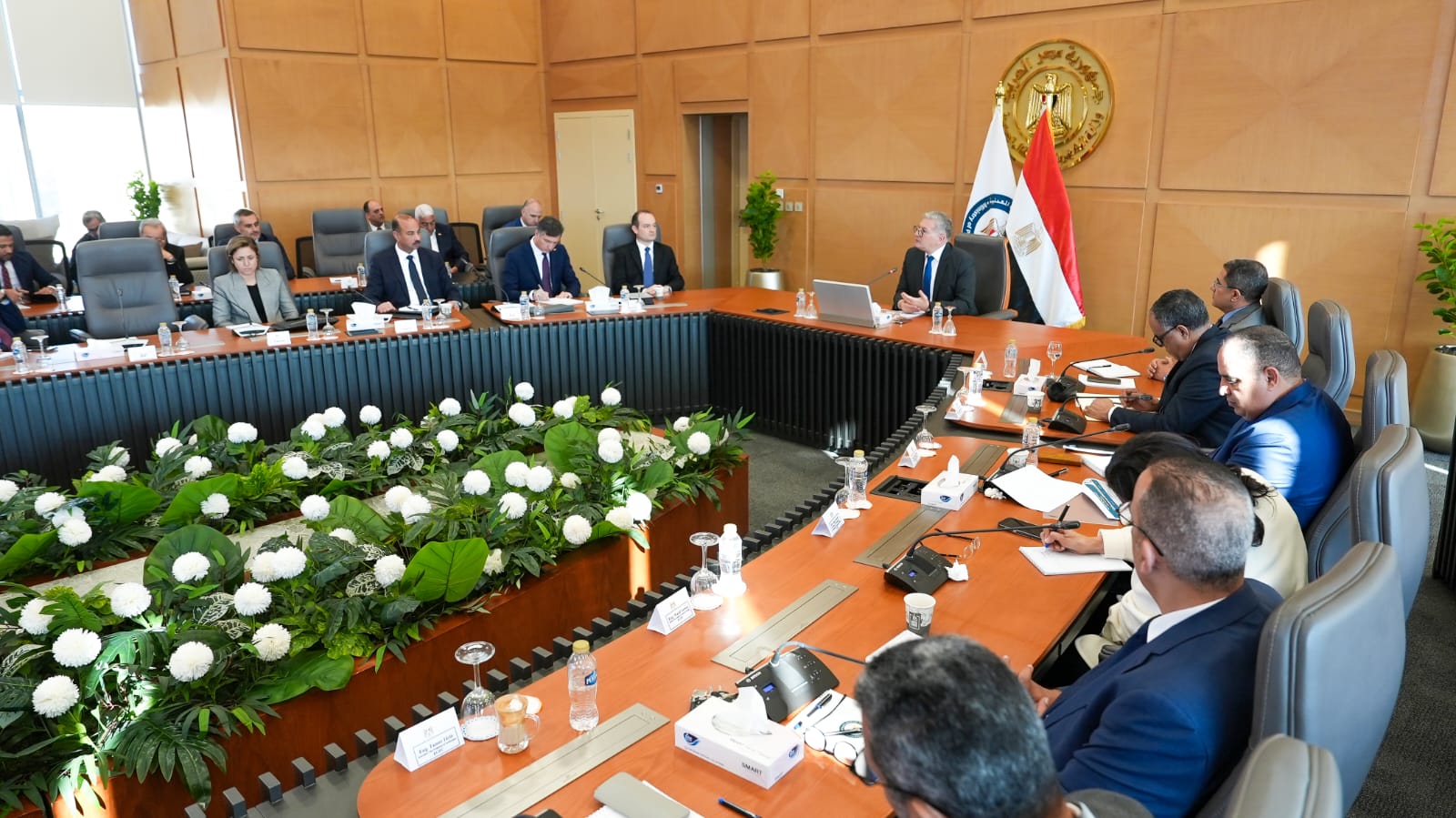 وزير البترول يناقش الخطة الخمسية الجديدة للإستكشاف والإنتاج