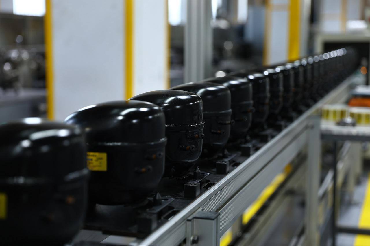 وزيرتى «التخطيط» و«التنمية المحلية» يتفقدان المنطقة الصناعية غرب جرجا بسوهاج