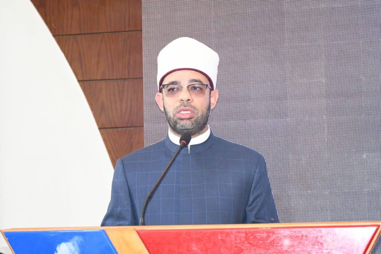 وزير الشباب ومحافظ المنيا يفتتحان ملتقى التوظيف الخامس