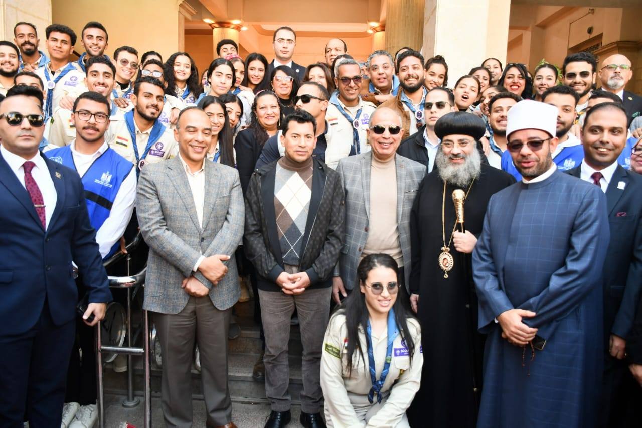 وزير الشباب ومحافظ المنيا يفتتحان ملتقى التوظيف الخامس