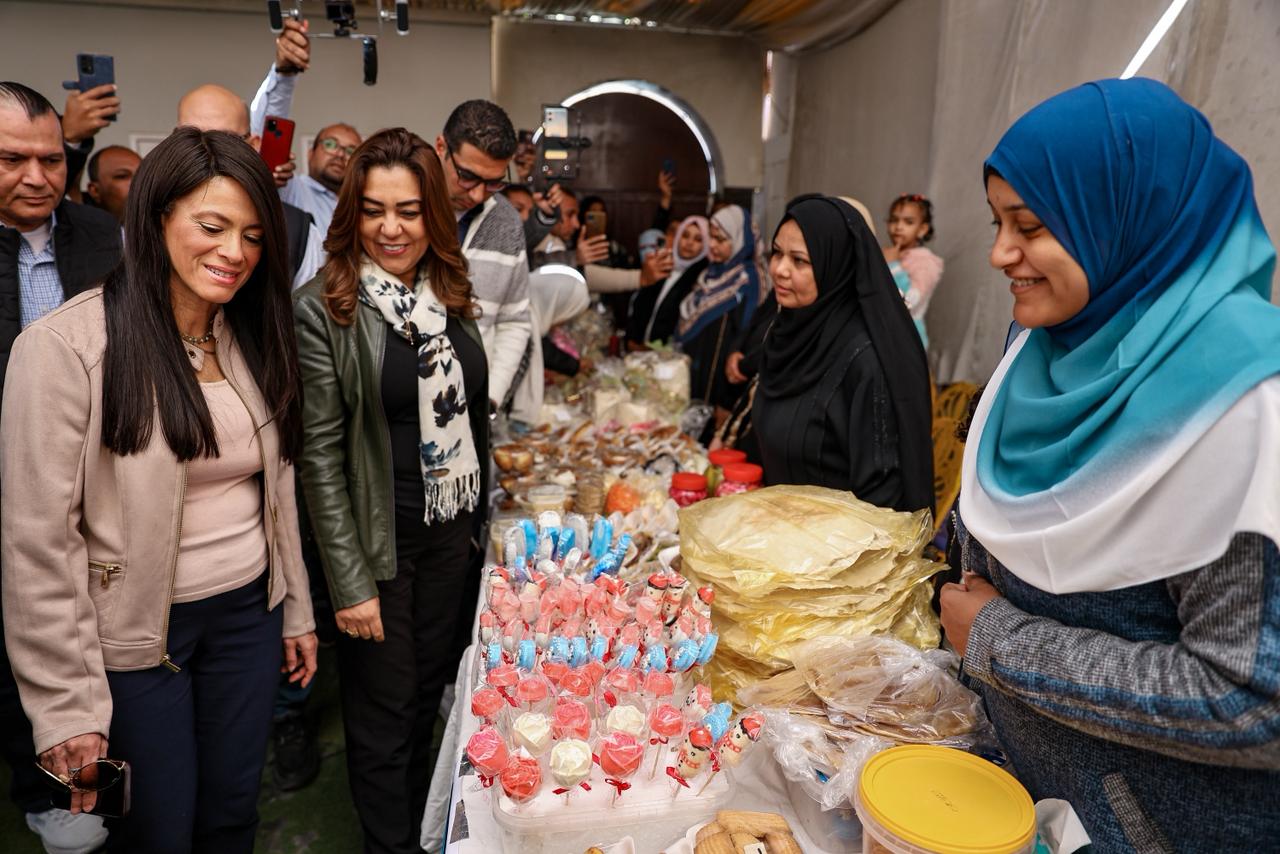 وزيرتى «التخطيط» و «التنمية المحلية» يتفقدان تطوير كورنيش ومناطق «إسنا» التاريخية