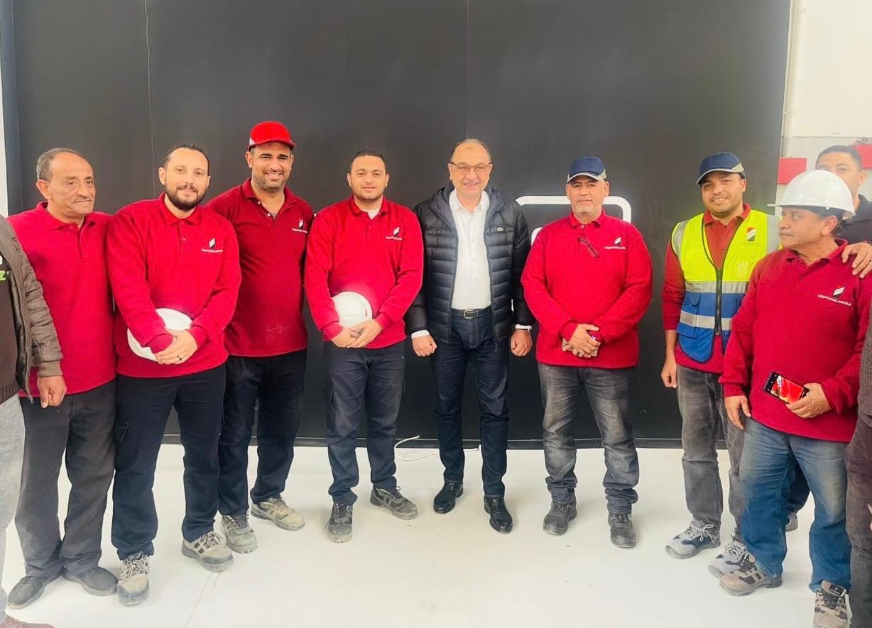 زيارة وزير قطاع الأعمال لشركة النصر للسيارات