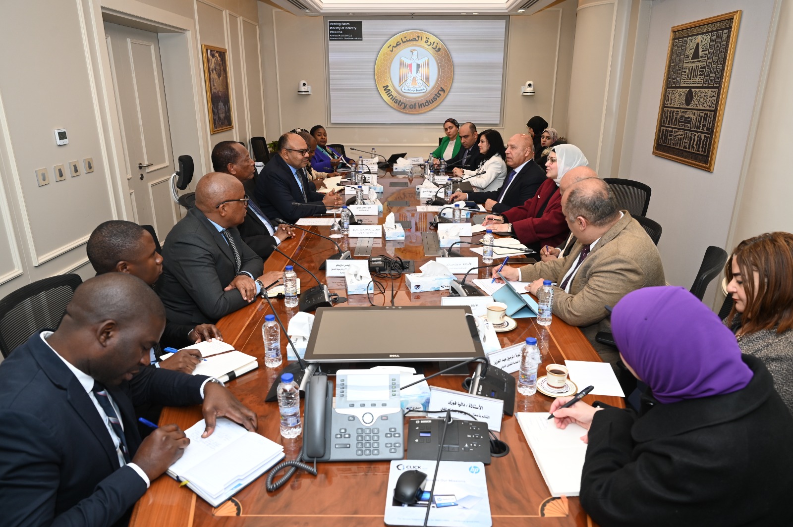 مصر وتنزانيا تبحثان إنشاء منطقة لوجستية و مشروعات صناعية مشتركة