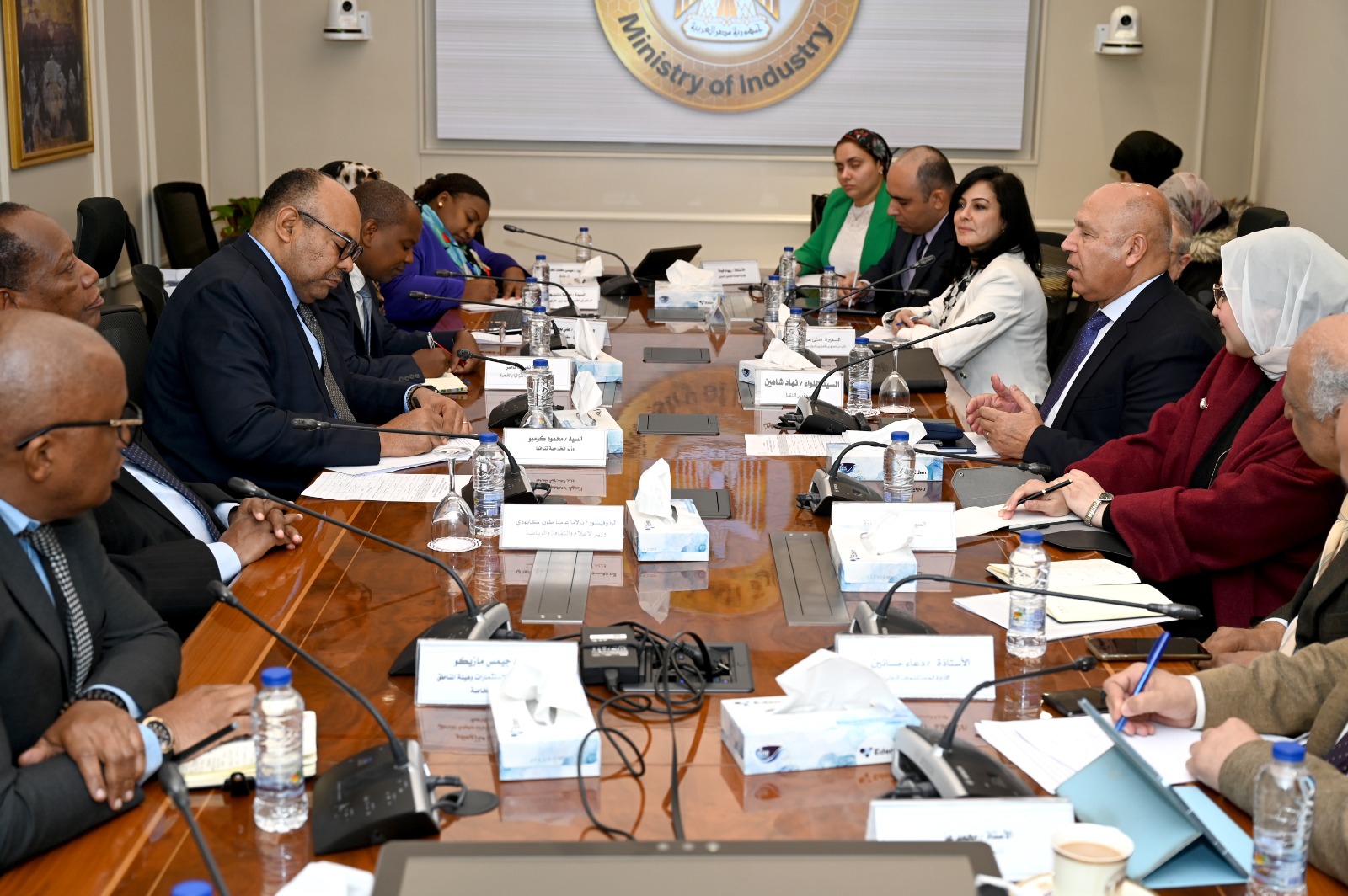 مصر وتنزانيا تبحثان إنشاء منطقة لوجستية و مشروعات صناعية مشتركة