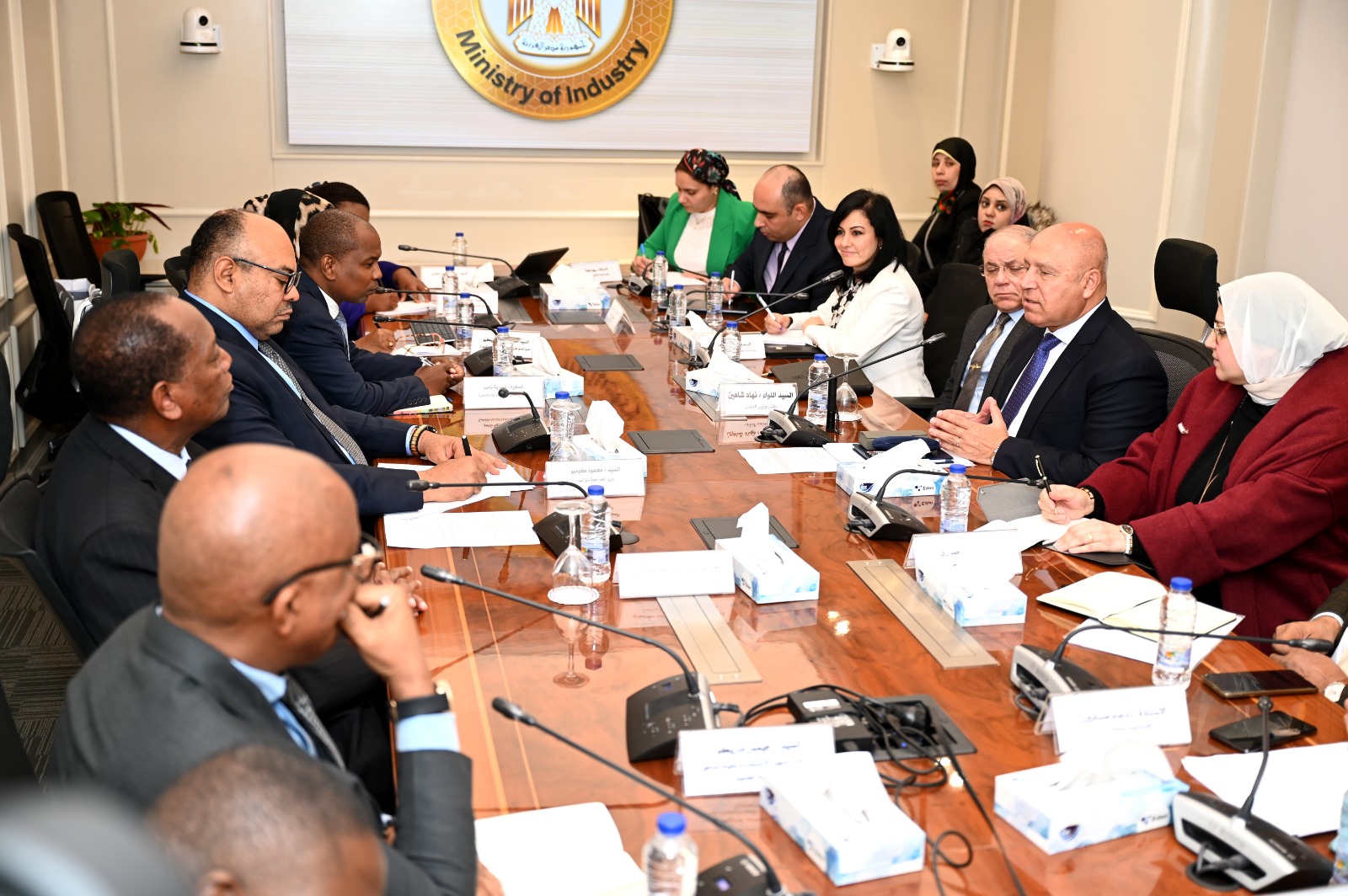 مصر وتنزانيا تبحثان إنشاء منطقة لوجستية و مشروعات صناعية مشتركة