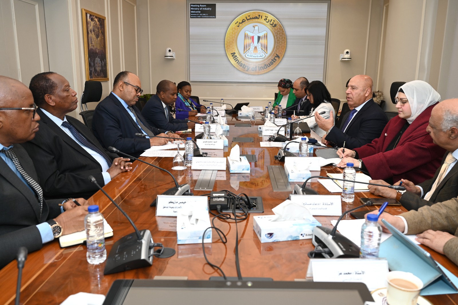 مصر وتنزانيا تبحثان إنشاء منطقة لوجستية و مشروعات صناعية مشتركة