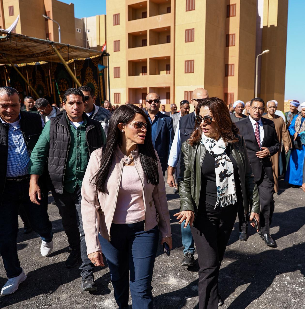 تسليم 100 وحدة سكنية للمواطنين بالمرحلة الثانية من إسكان «الطود» الاجتماعي 