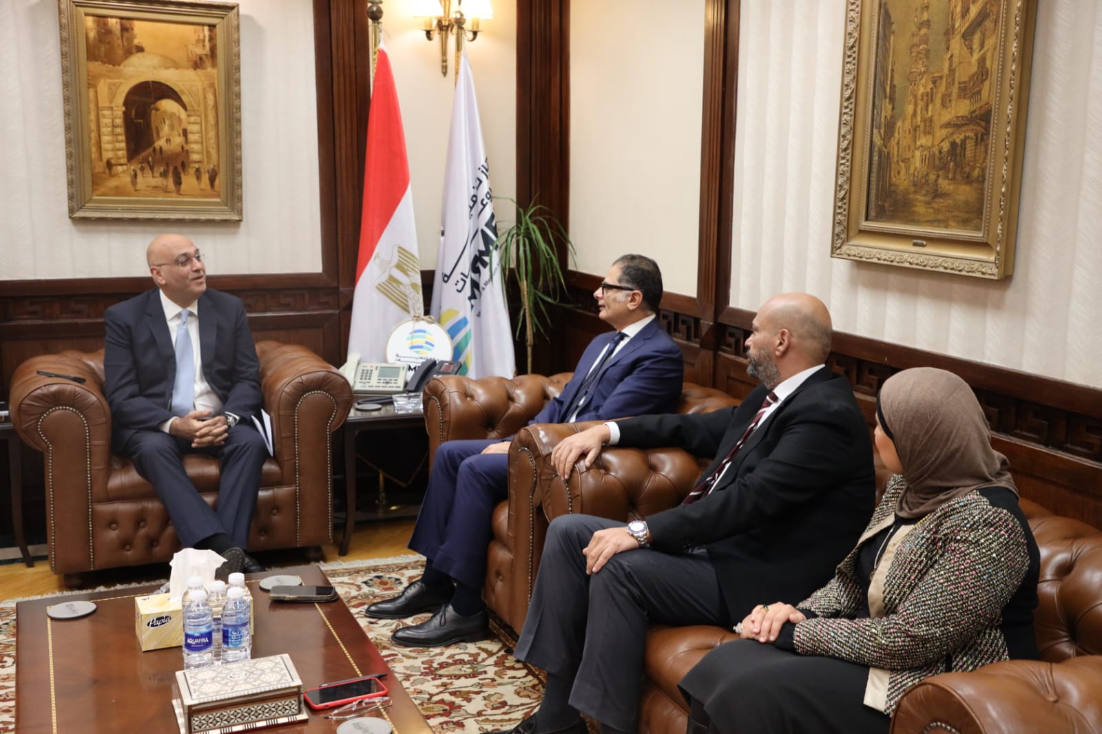 توقيع عقدين بين جهاز تنمية المشروعات وشركة كاتليست