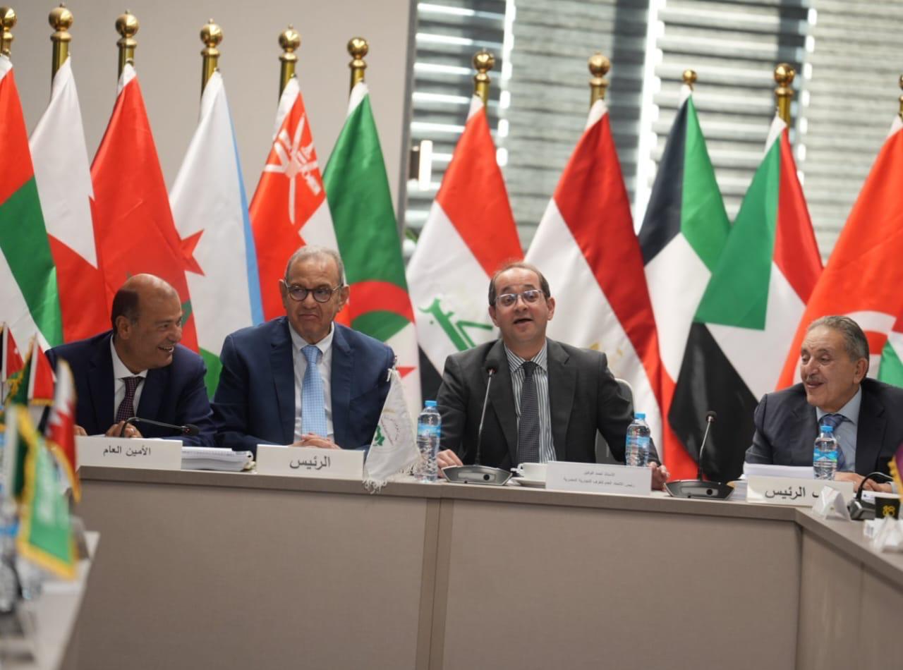 وزير المالية فى اجتماع مع مجلس الاتحاد العام لغرف التجارة والصناعة والزراعة 